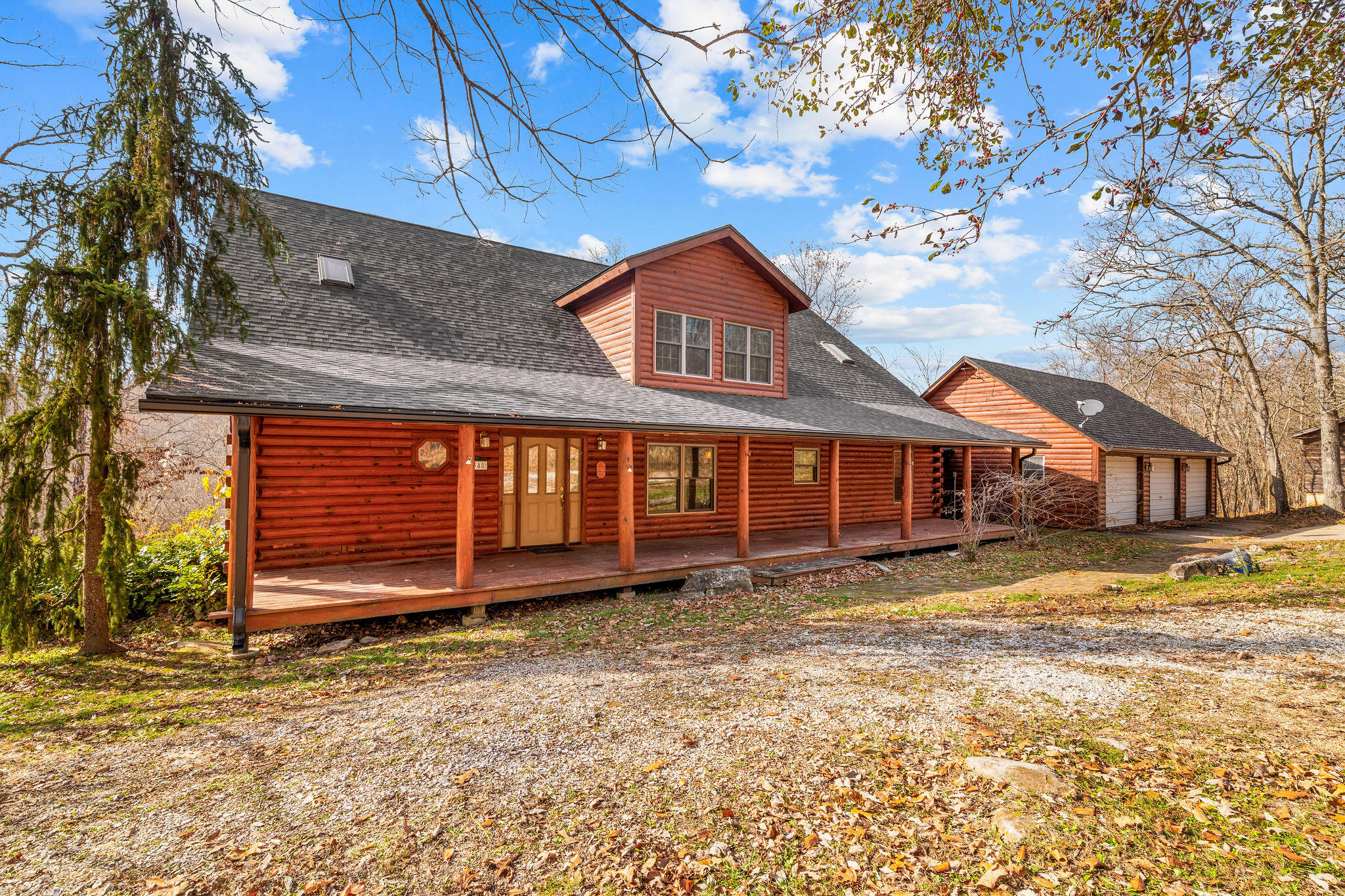 1348 Highview Circle Property Photo 2
