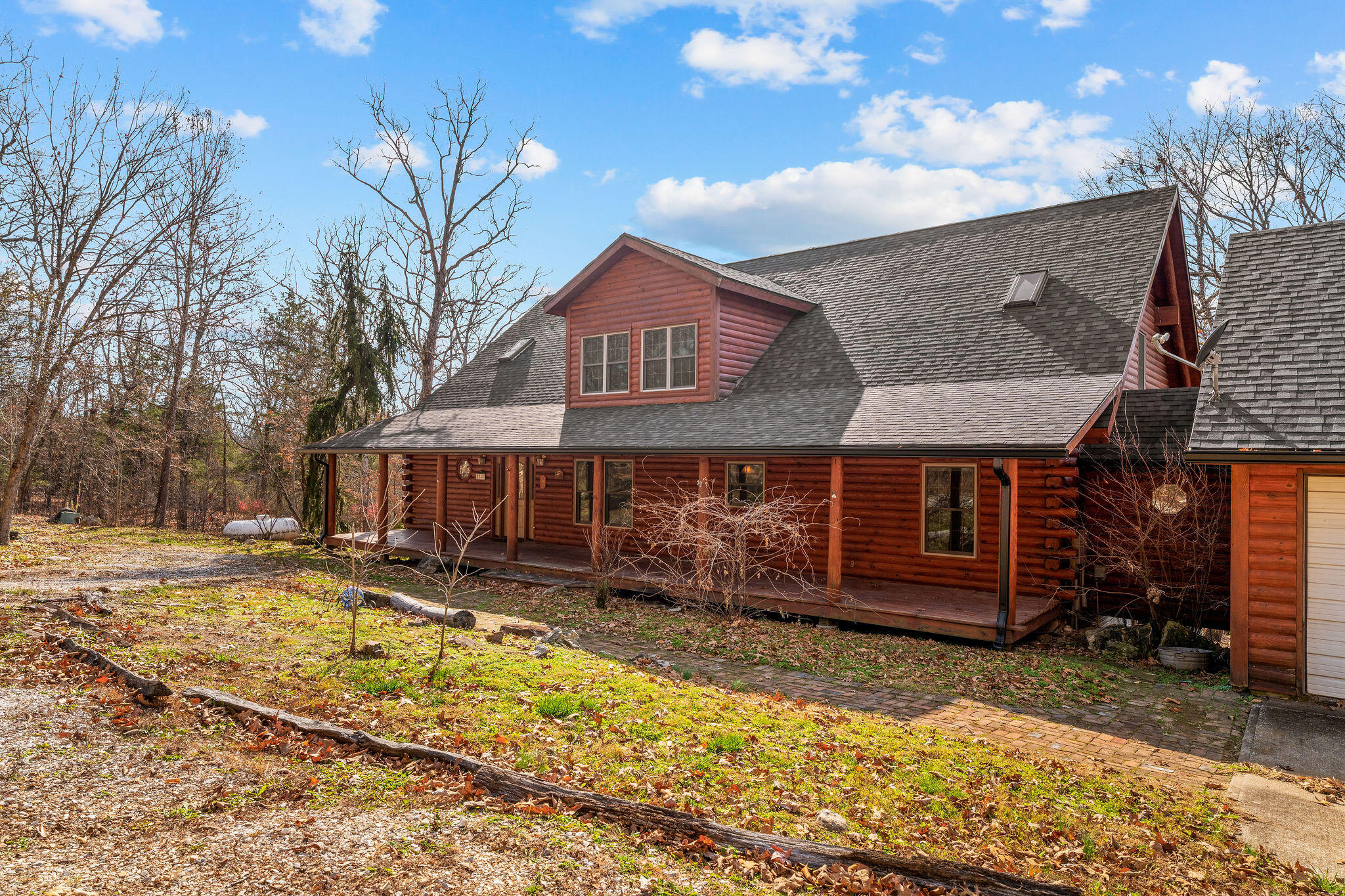 1348 Highview Circle Property Photo 4