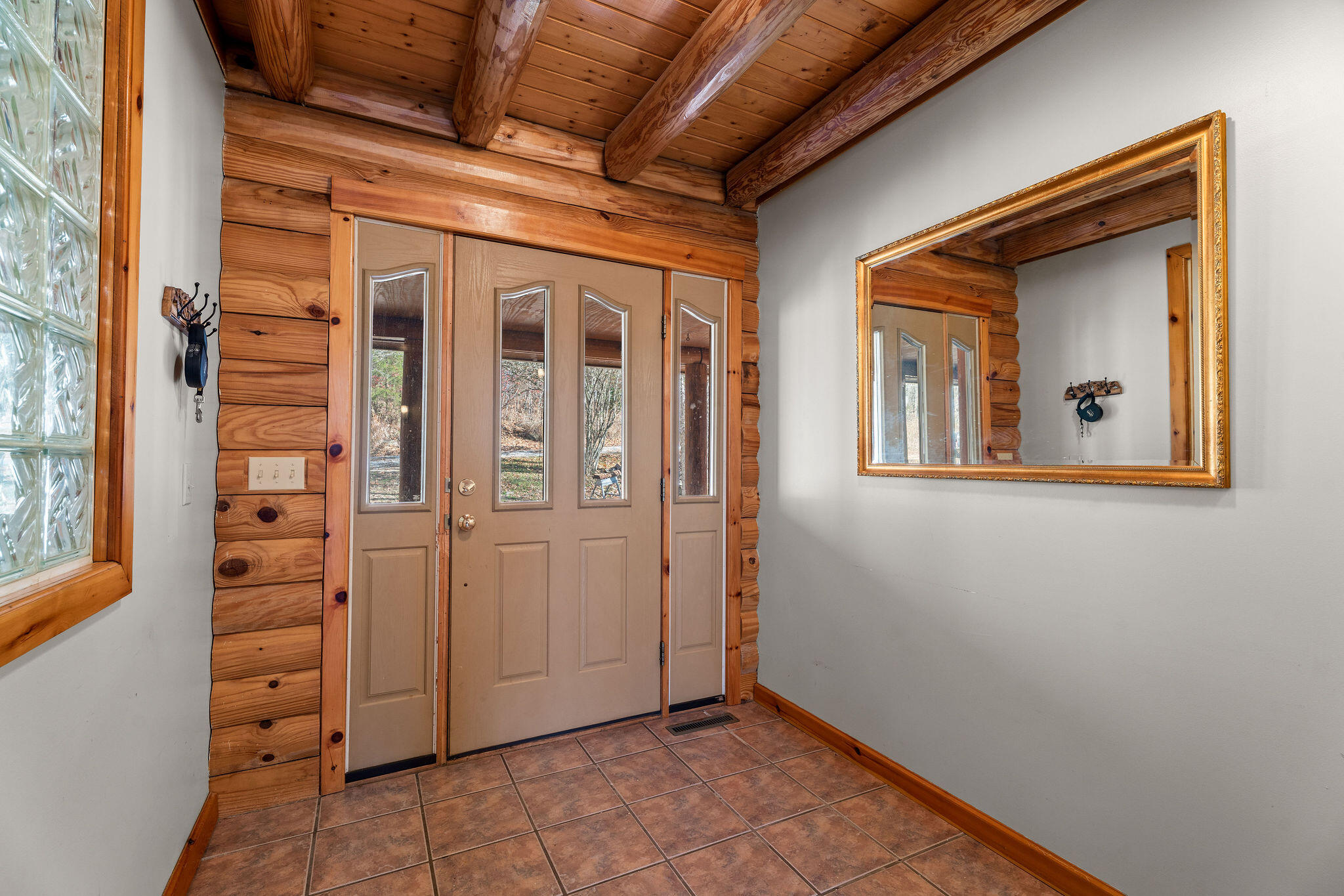 1348 Highview Circle Property Photo 7