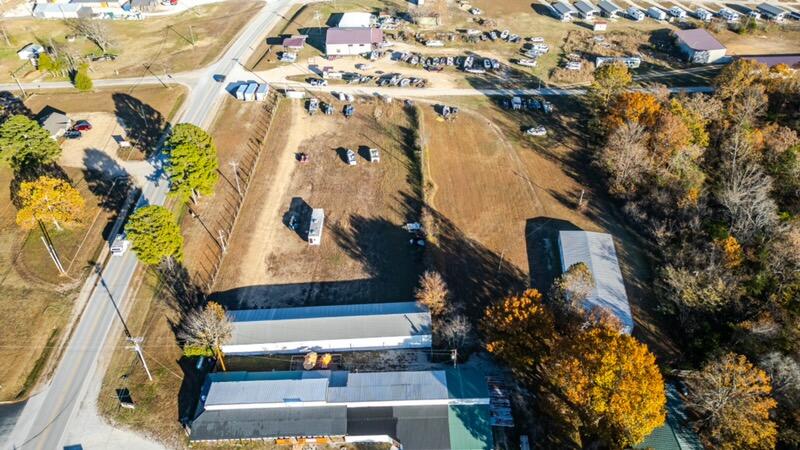 17 Mcnabb Drive Property Photo 5