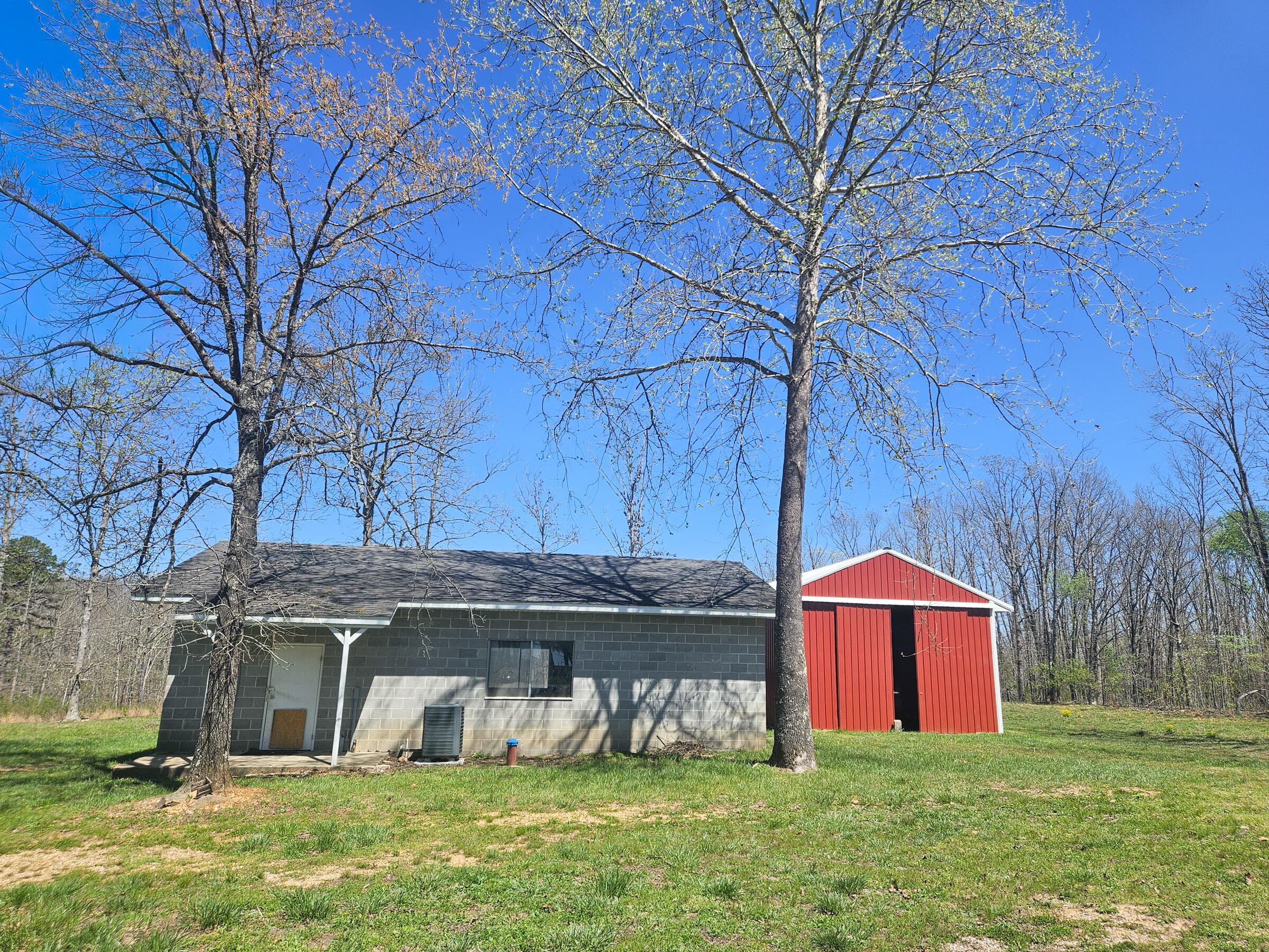 21371 Howell Road Property Photo 2
