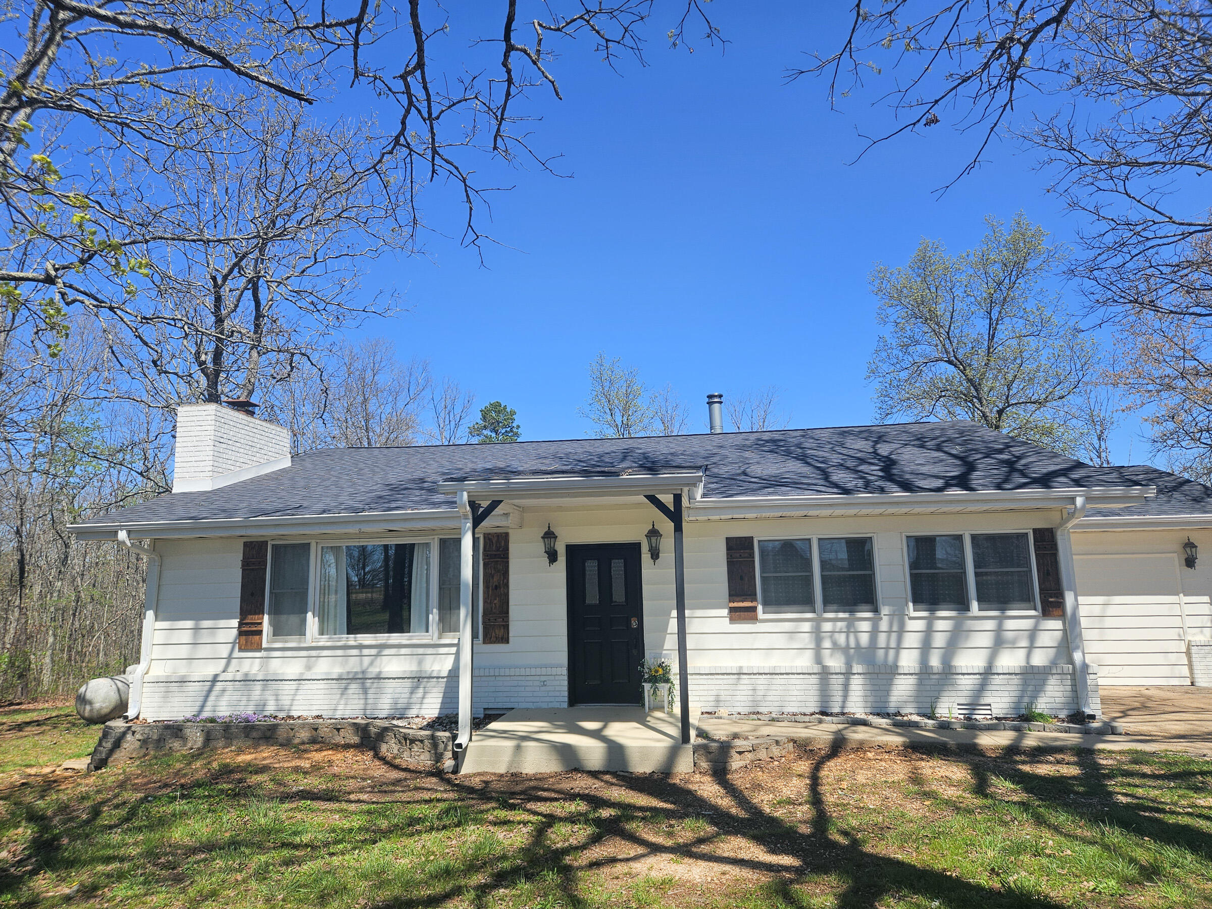 21371 Howell Road Property Photo 3