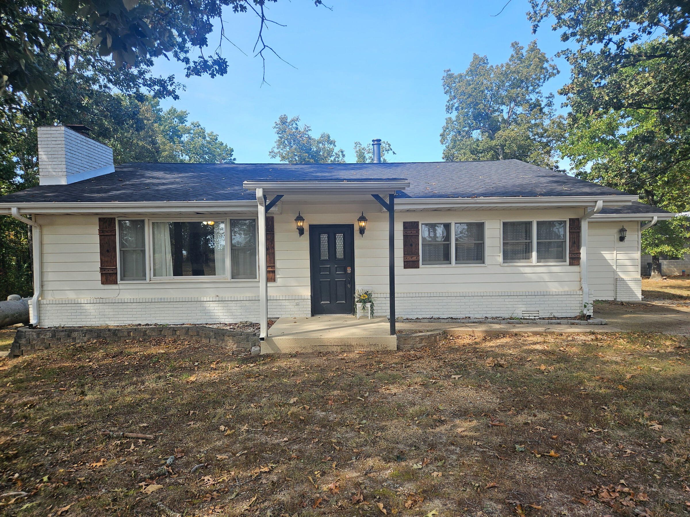 21371 Howell Road Property Photo 3