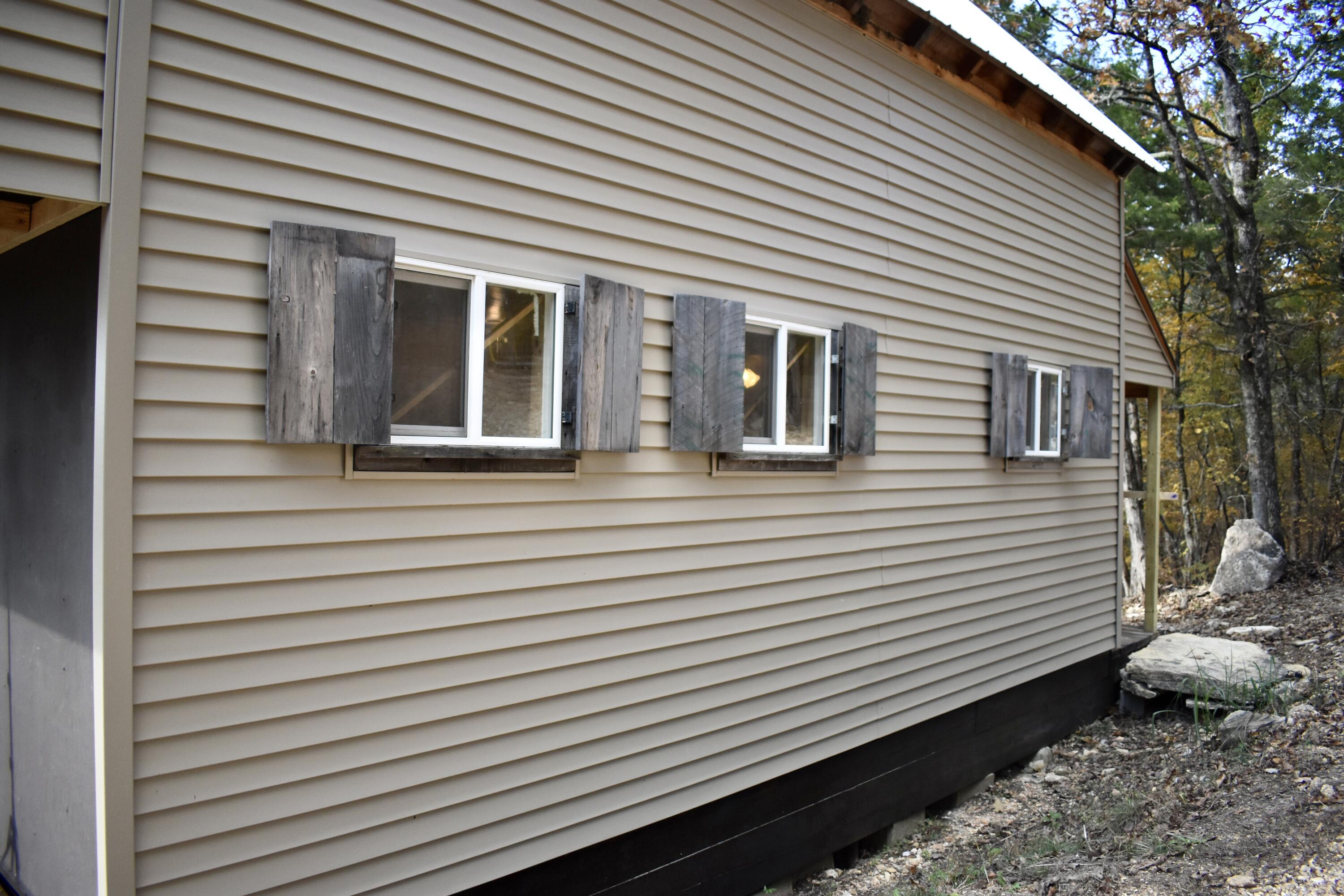 1350 Backwoods Rd Property Photo 9