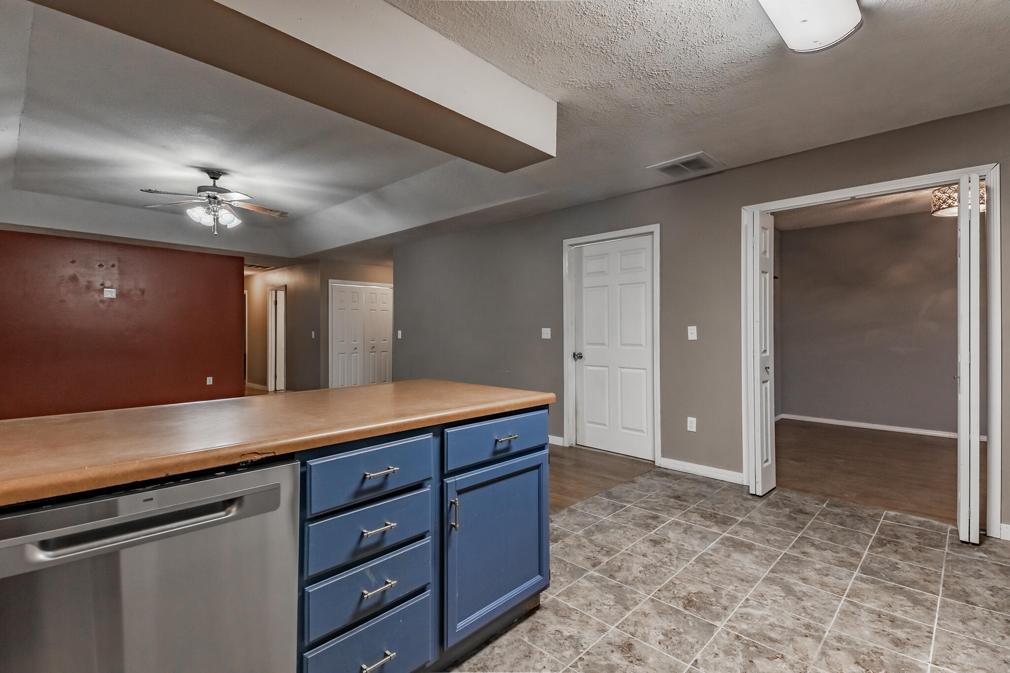 270 South Meadowlark Street Property Photo 12