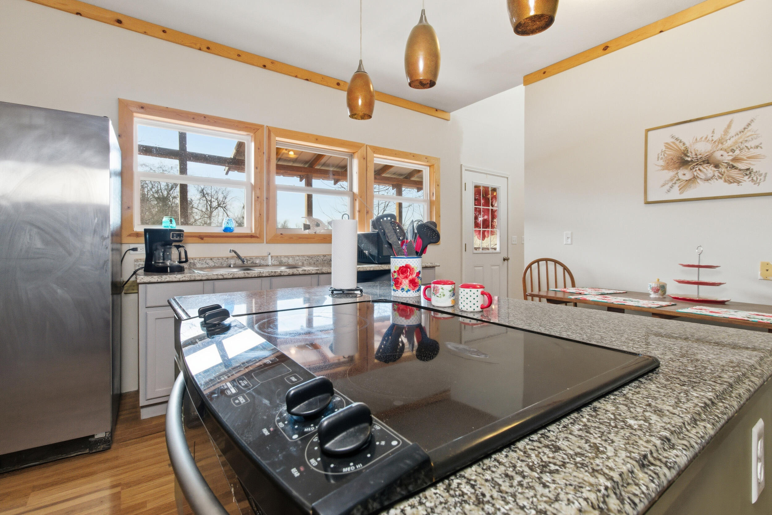 305 Thomas Street Property Photo 11