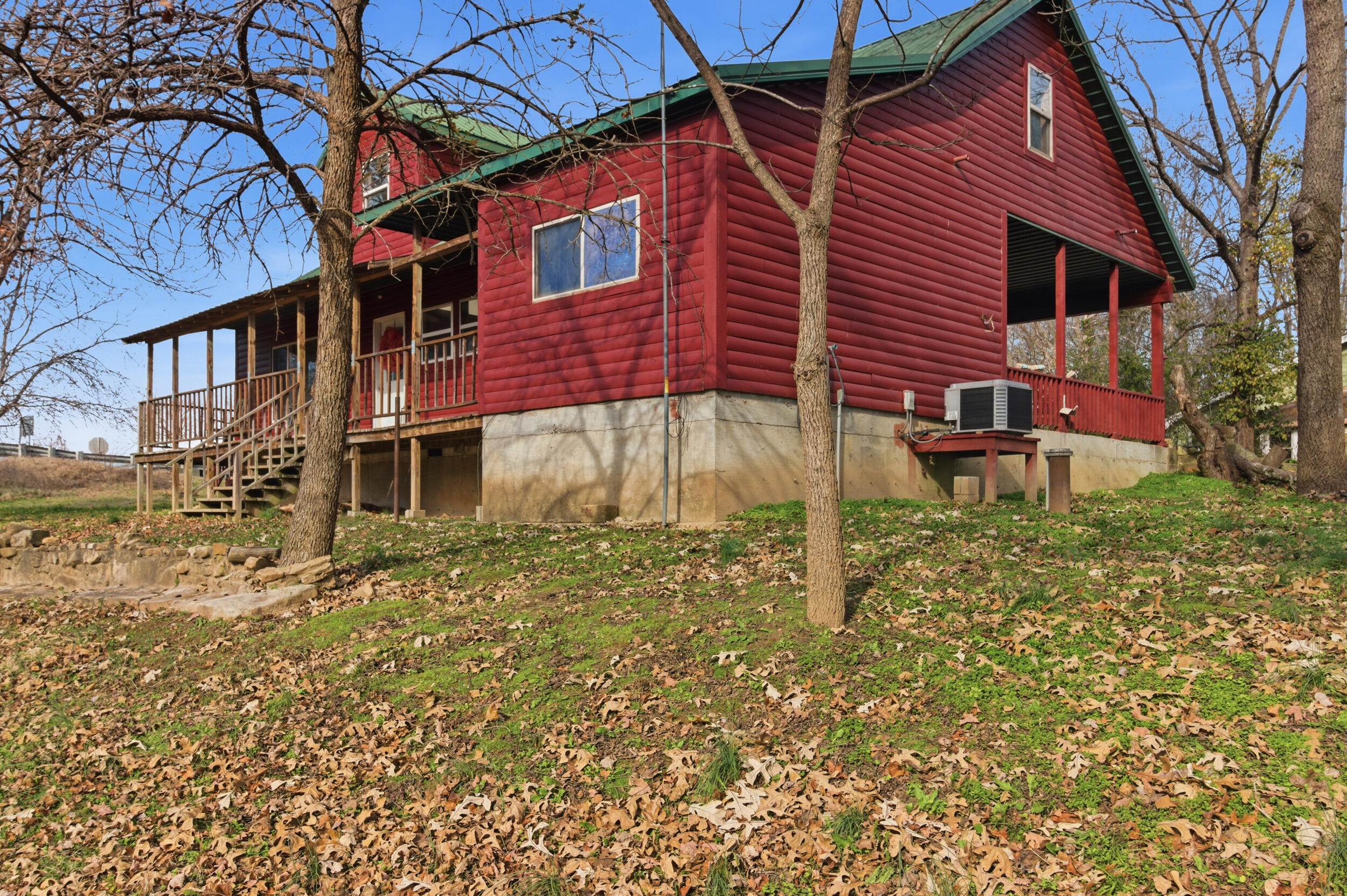305 Thomas Street Property Photo 42