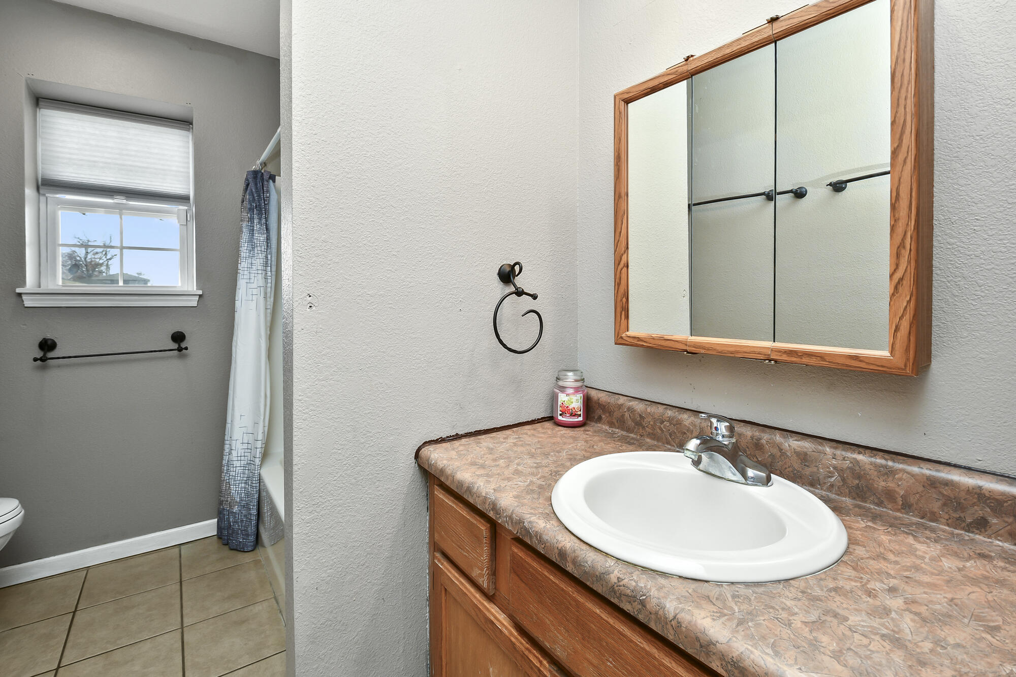335 Knox Avenue Property Photo 31