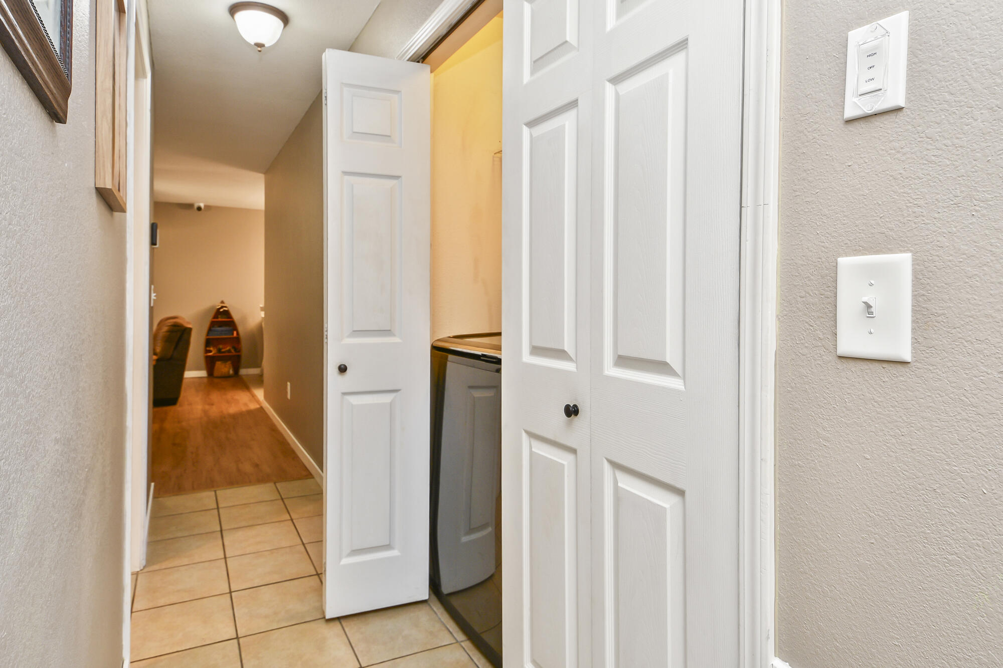 335 Knox Avenue Property Photo 33