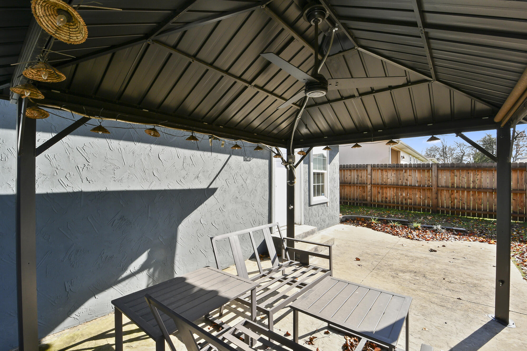 335 Knox Avenue Property Photo 41
