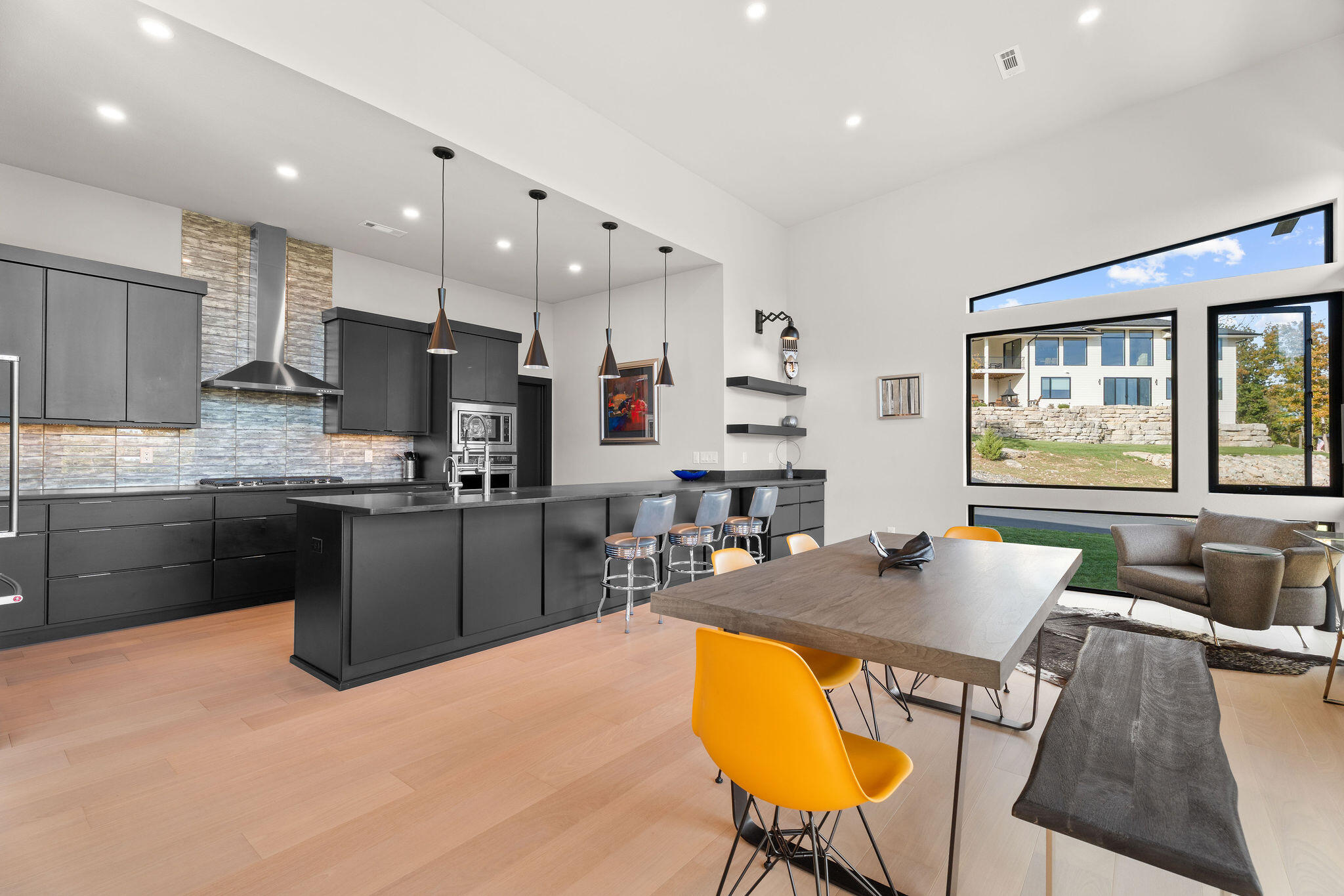 176 Canada Drive Property Photo 15