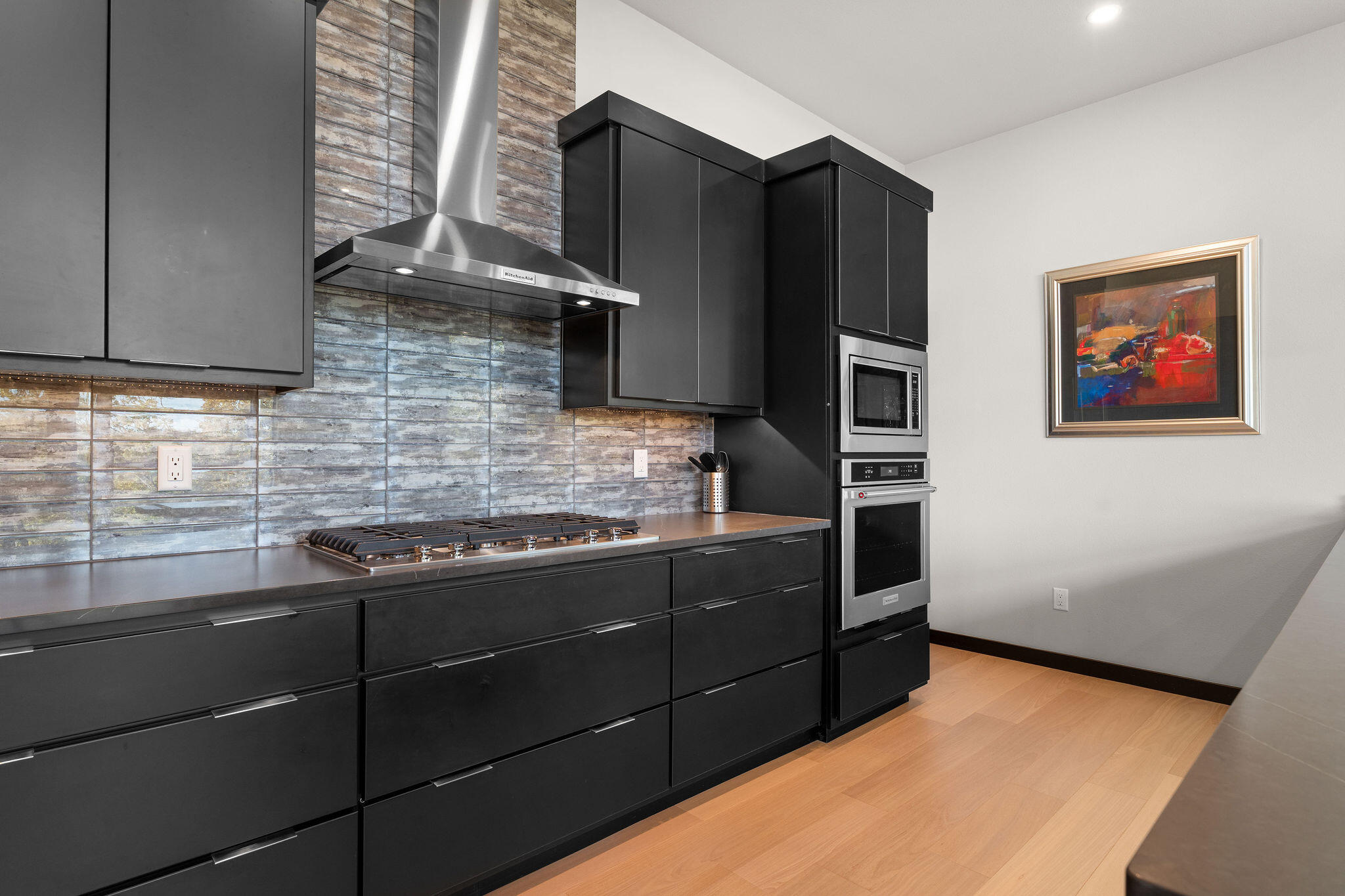 176 Canada Drive Property Photo 20