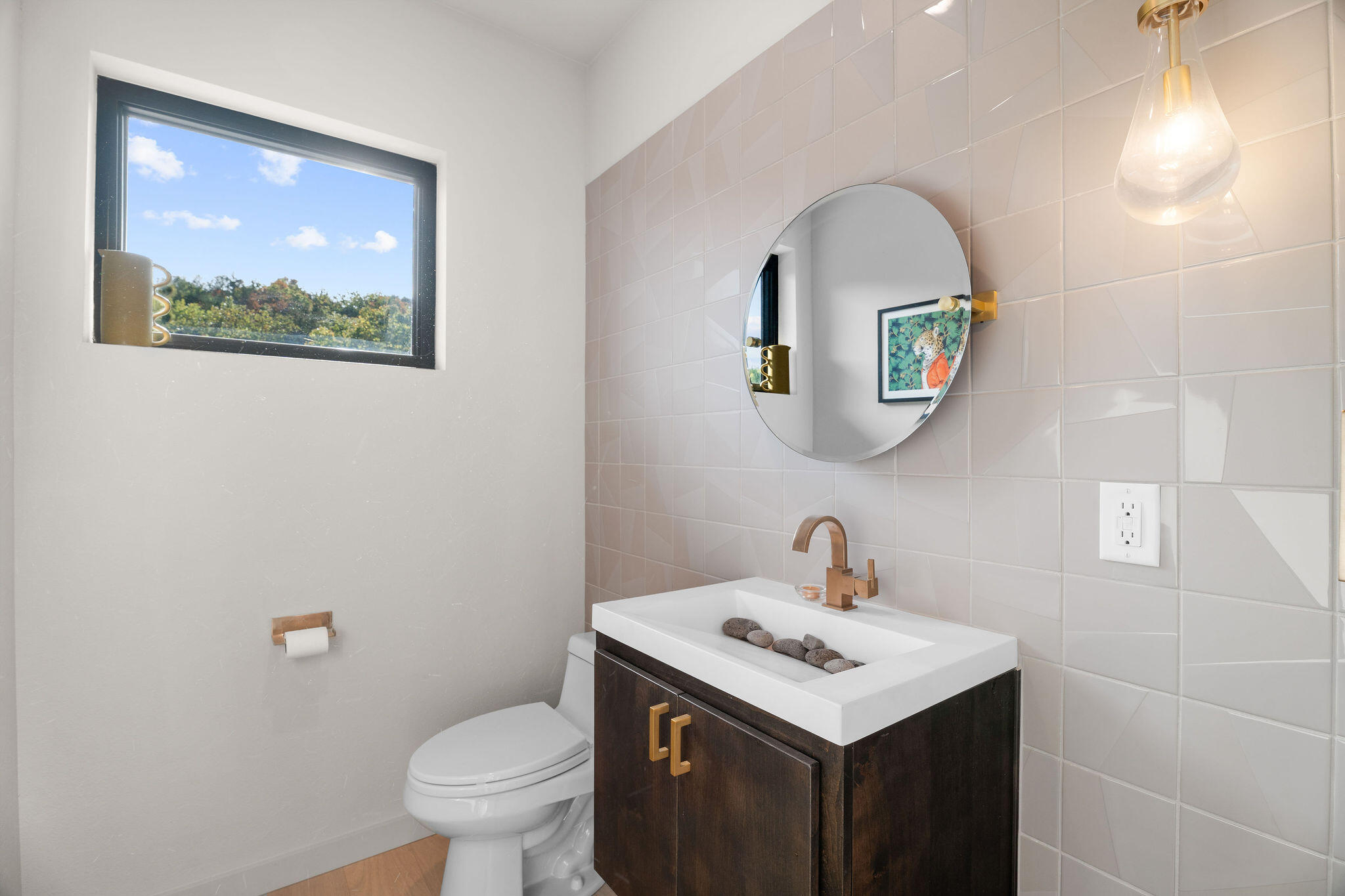 176 Canada Drive Property Photo 22