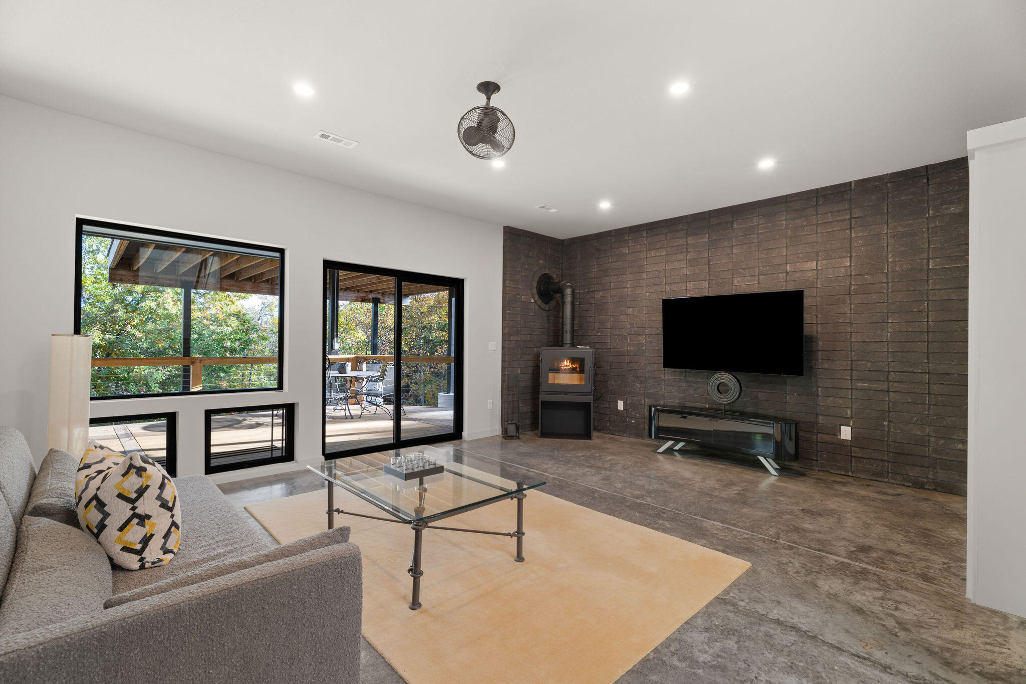 176 Canada Drive Property Photo 34