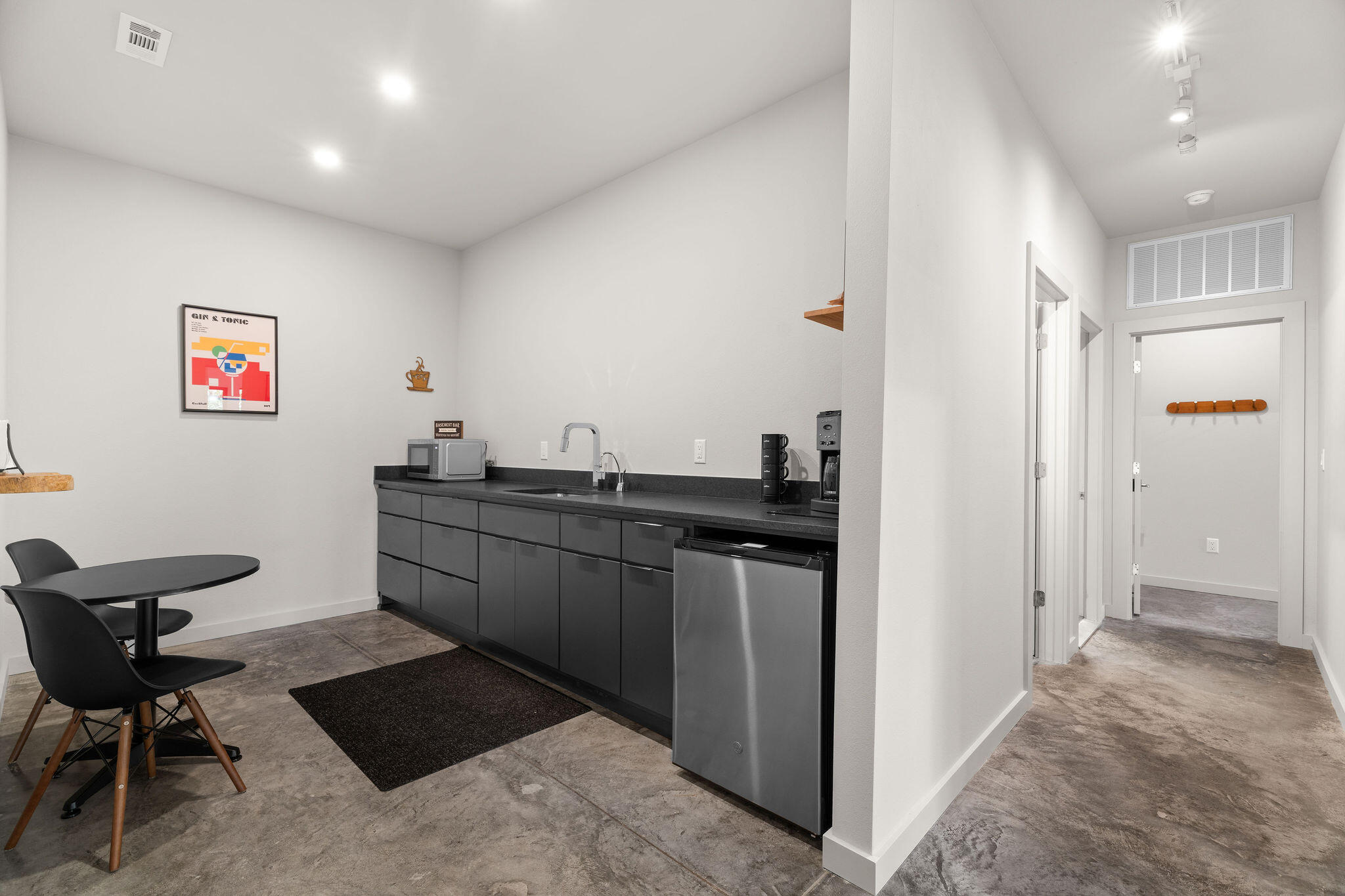 176 Canada Drive Property Photo 39