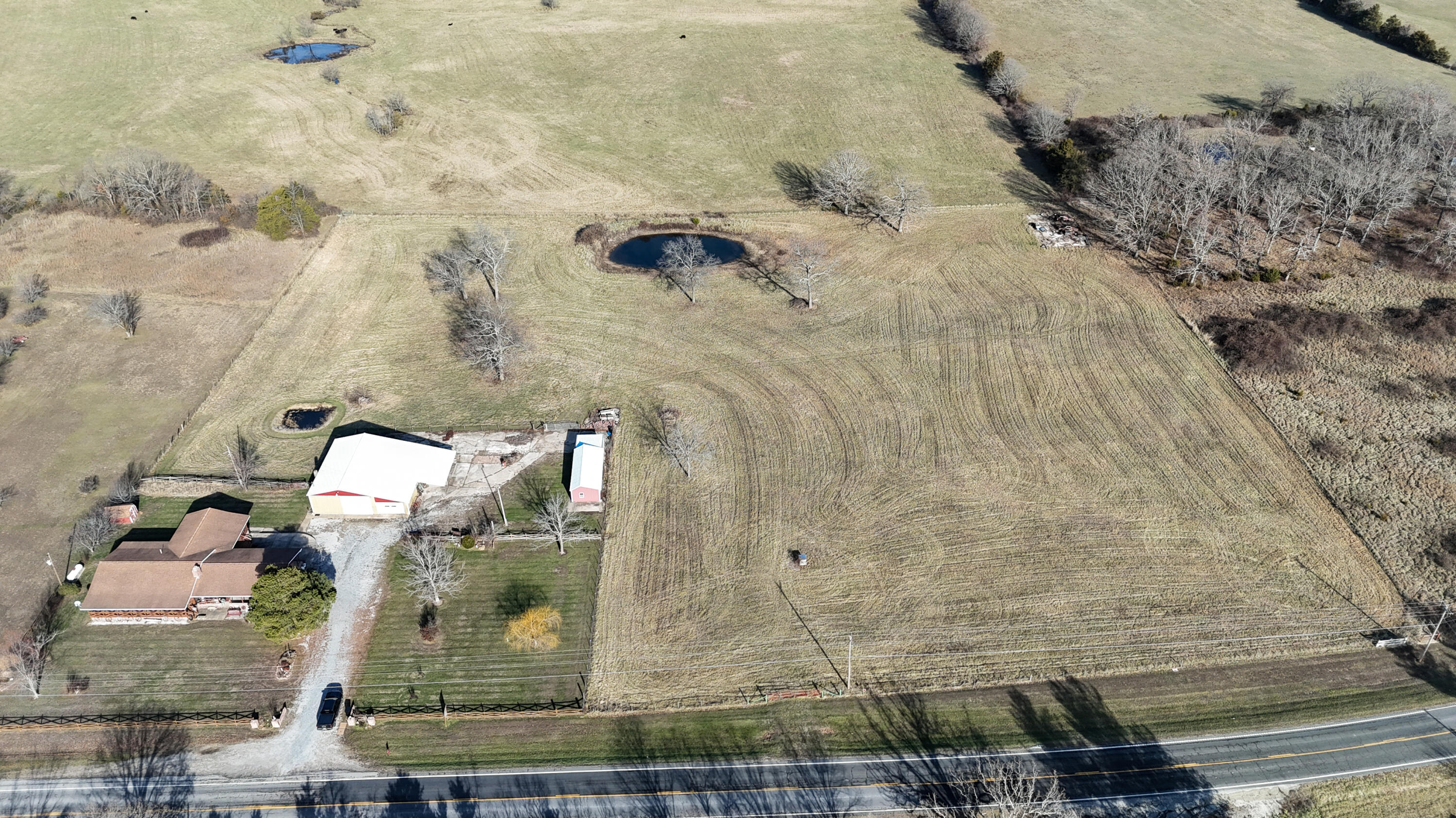 19071 Highway 32 Property Photo 6
