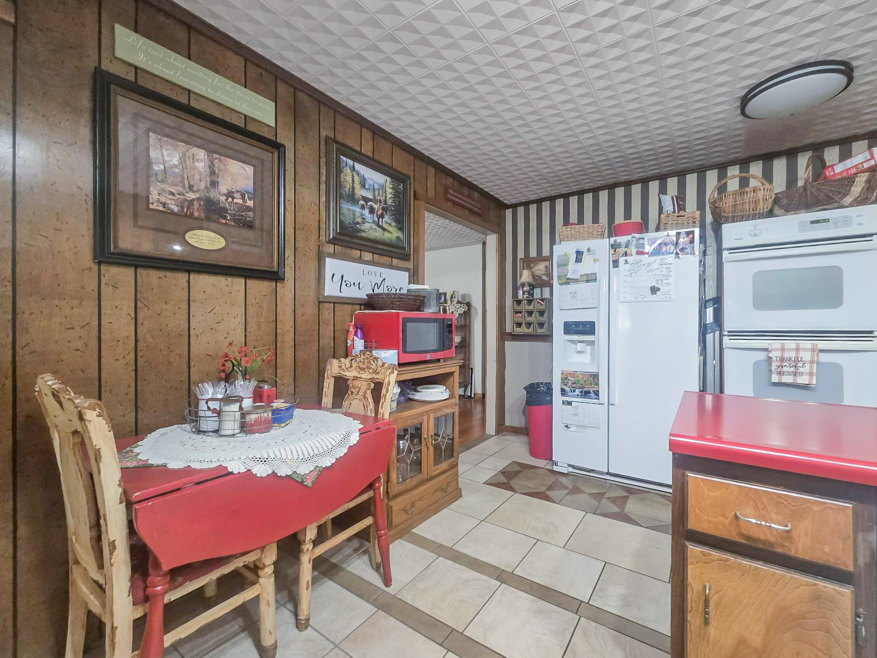 19071 Highway 32 Property Photo 11
