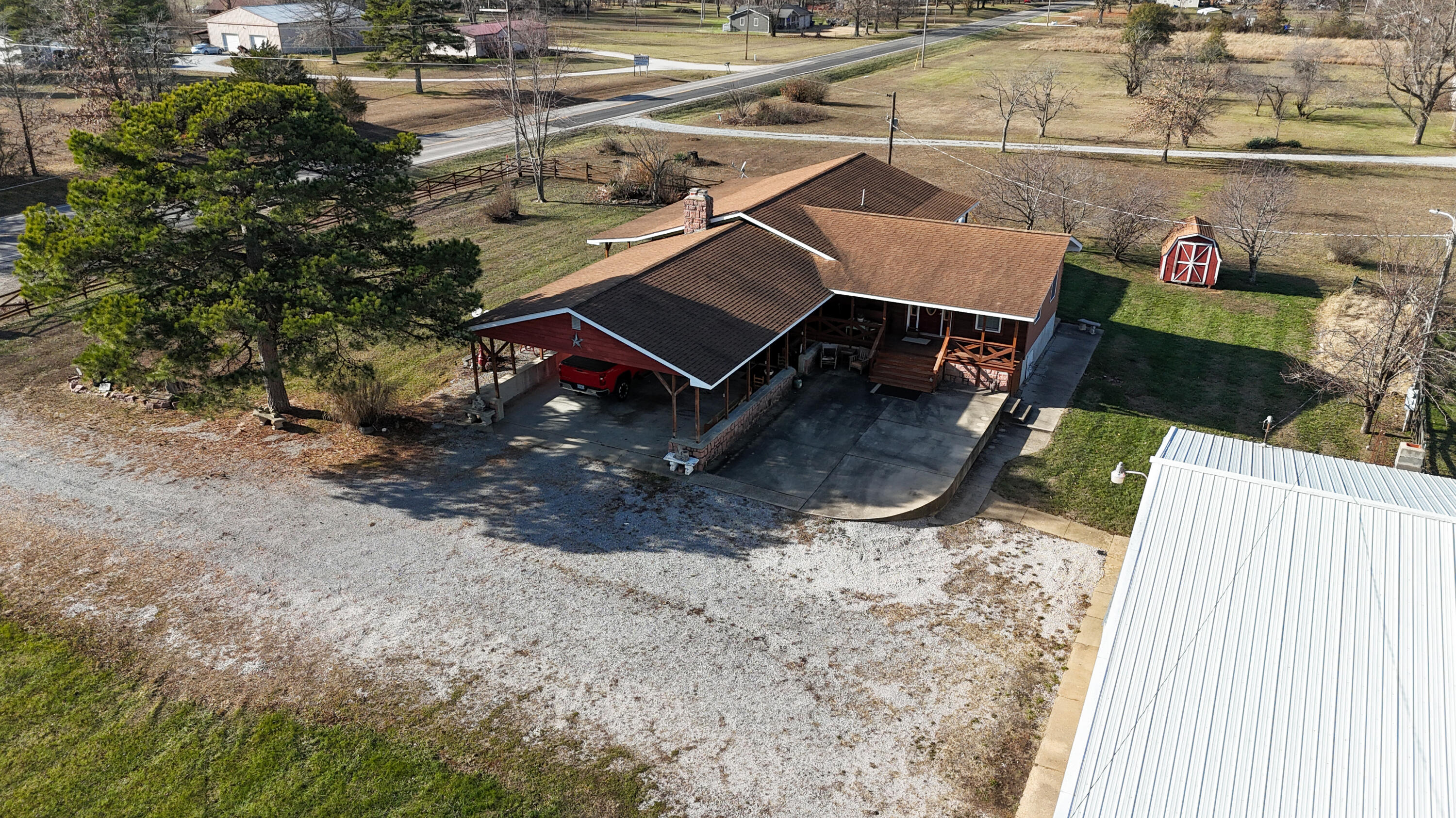 19071 Highway 32 Property Photo 22