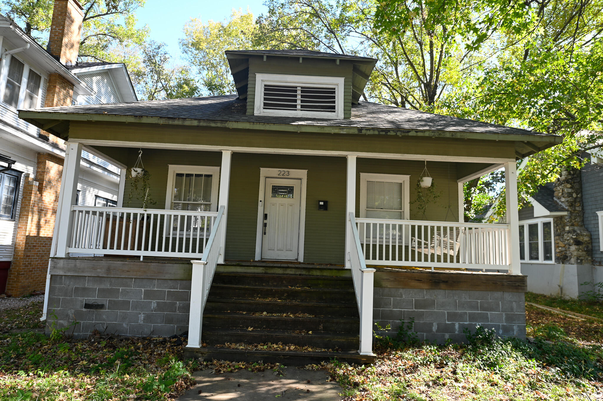 223 North Sergeant Avenue Property Photo 1