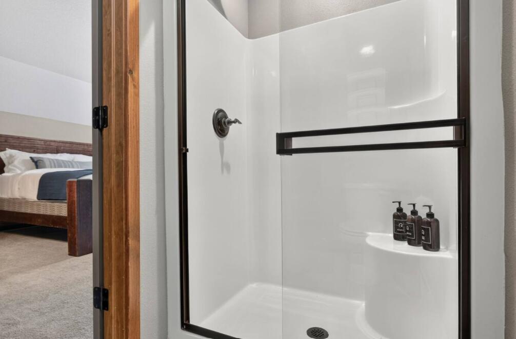 210 Deep Forest Property Photo 15