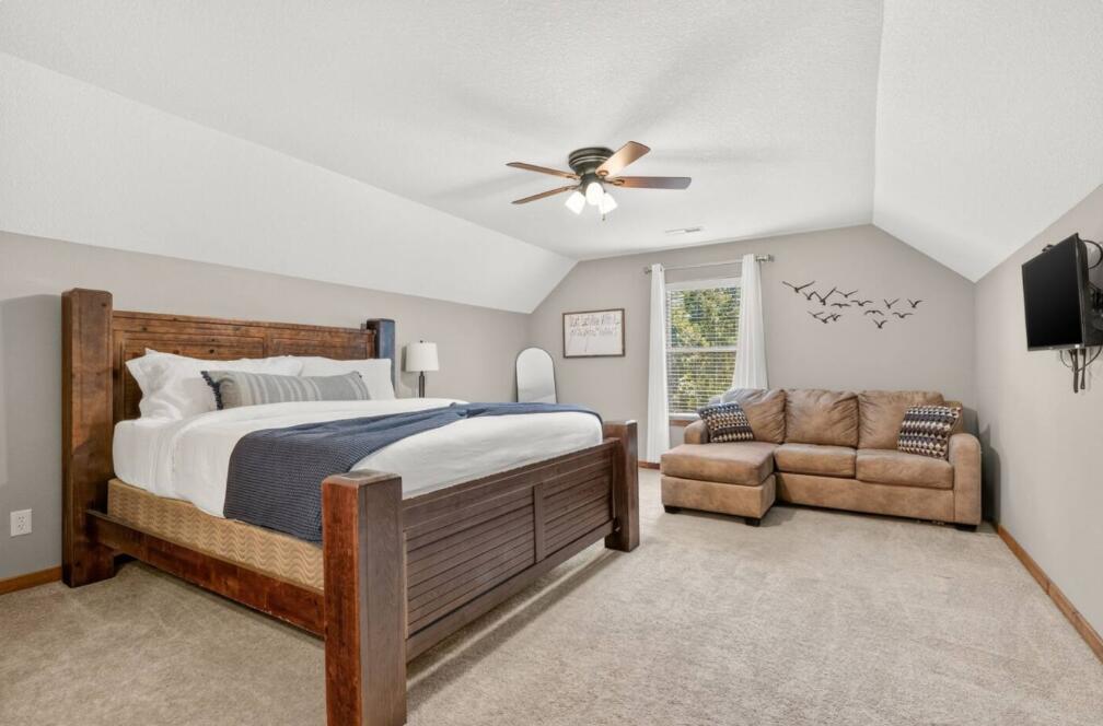210 Deep Forest Property Photo 20
