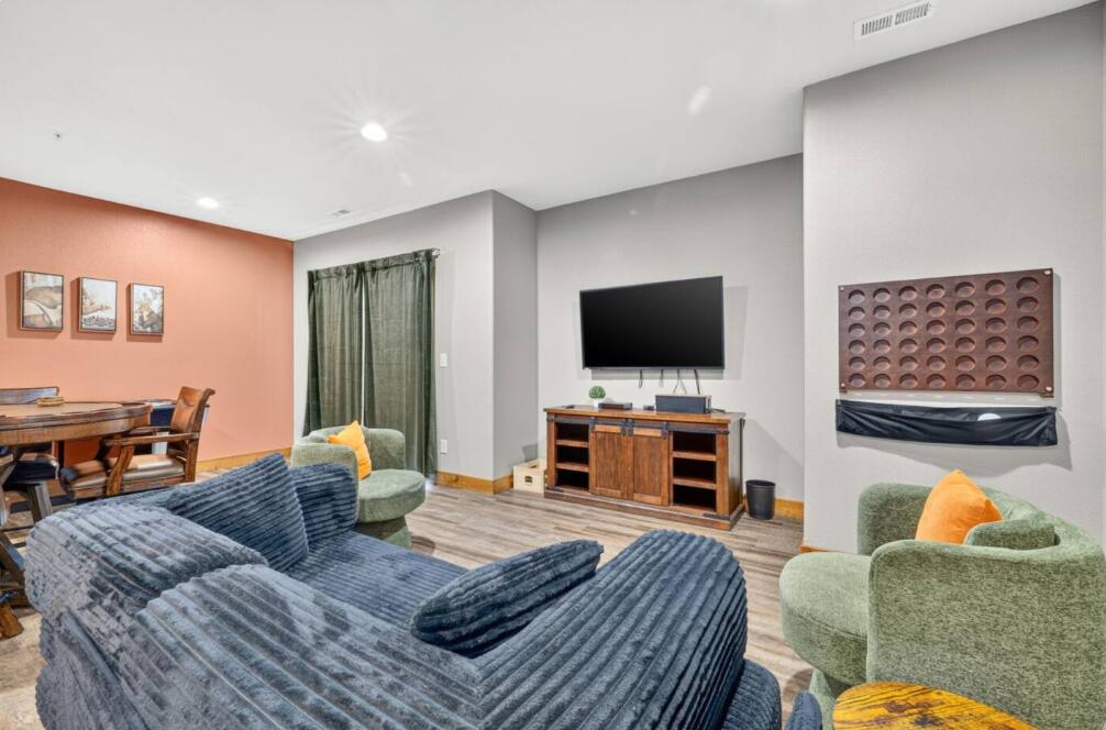 210 Deep Forest Property Photo 37