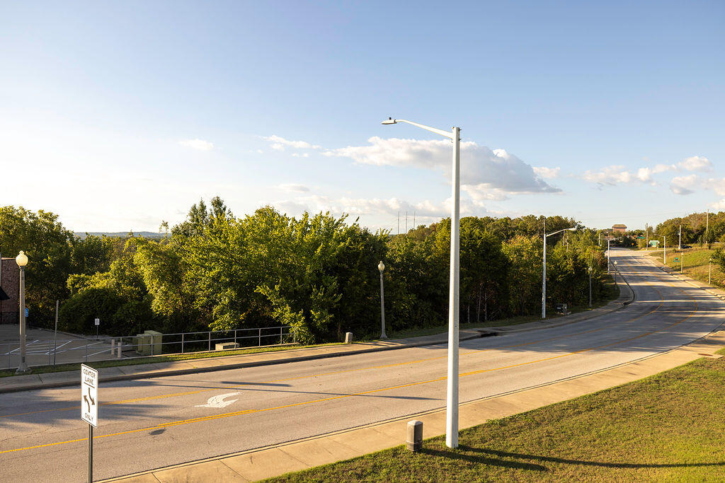 000 Shepherd Of The Hills Expressway Property Photo 46