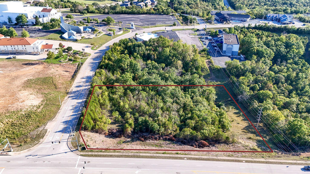 000 Expressway Lane Lot 4 Property Photo 3