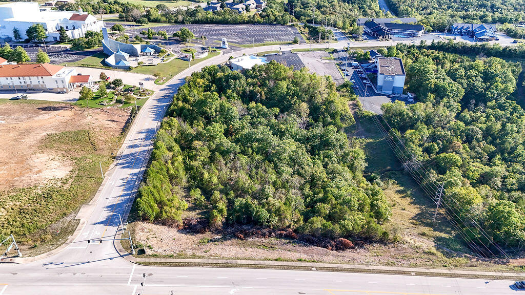 000 Expressway Lane Lot 4 Property Photo 11