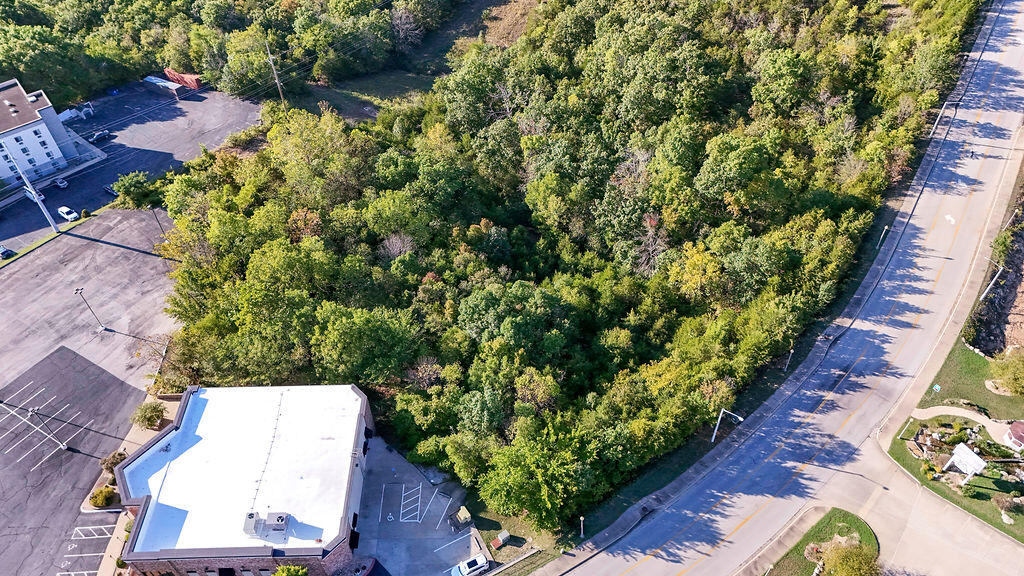 000 Expressway Lane Lot 6 Property Photo 13