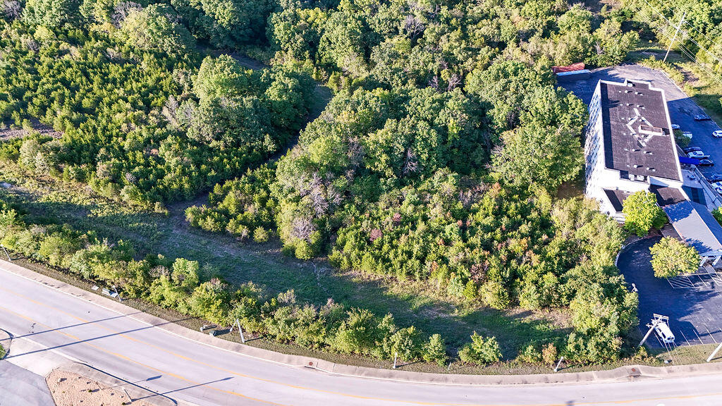 000 Expressway Lot 10 Property Photo 10