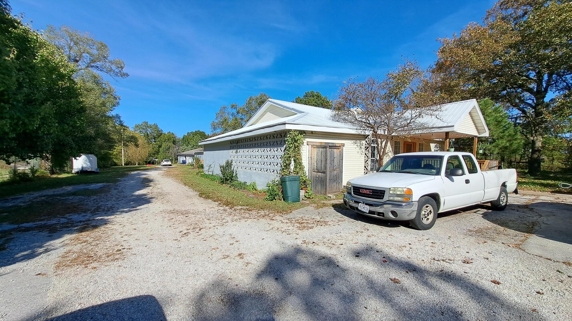 6271 Cedar Meadows Lane Property Photo 7