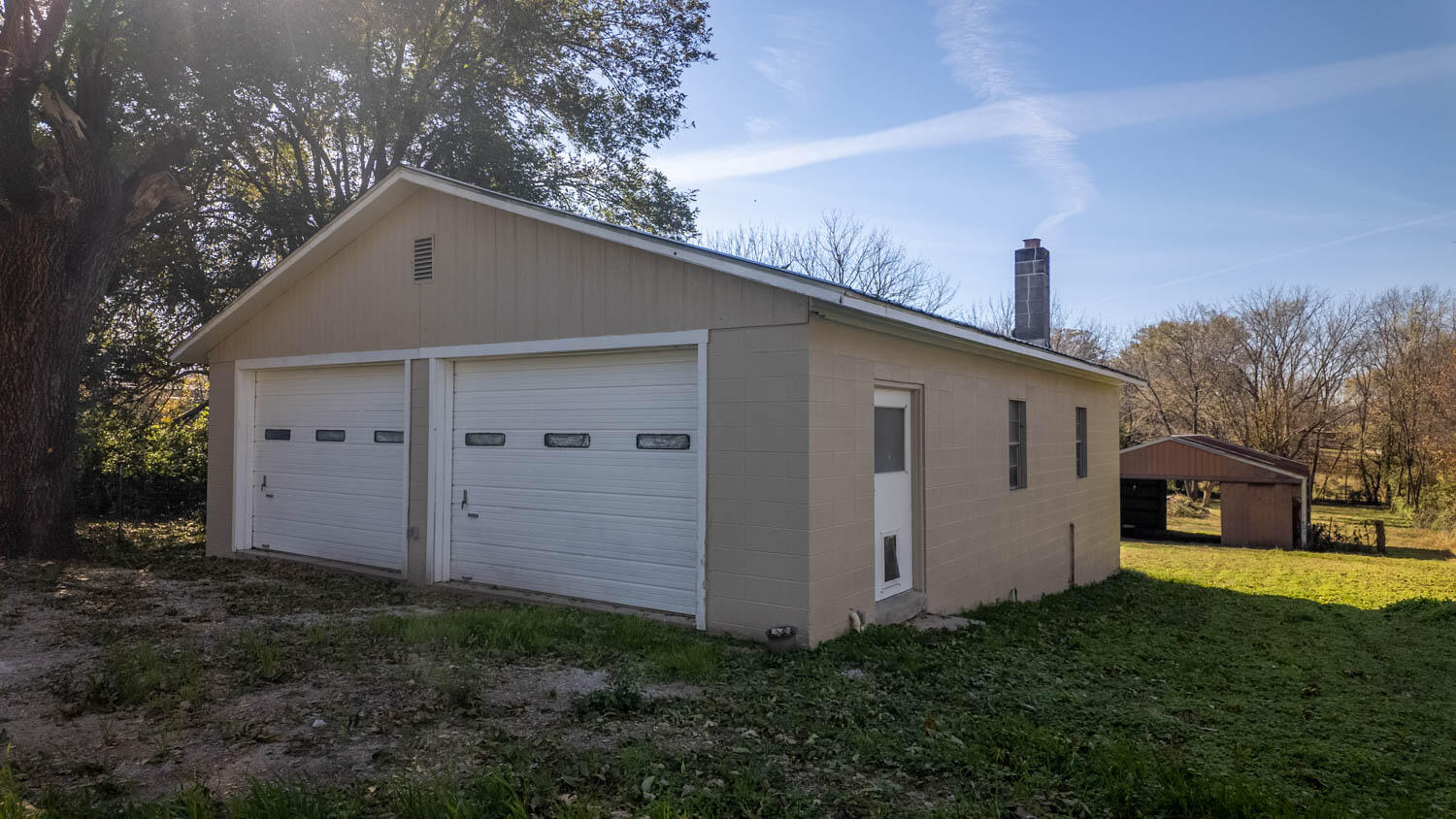 2453 North Albertha Avenue Property Photo 7