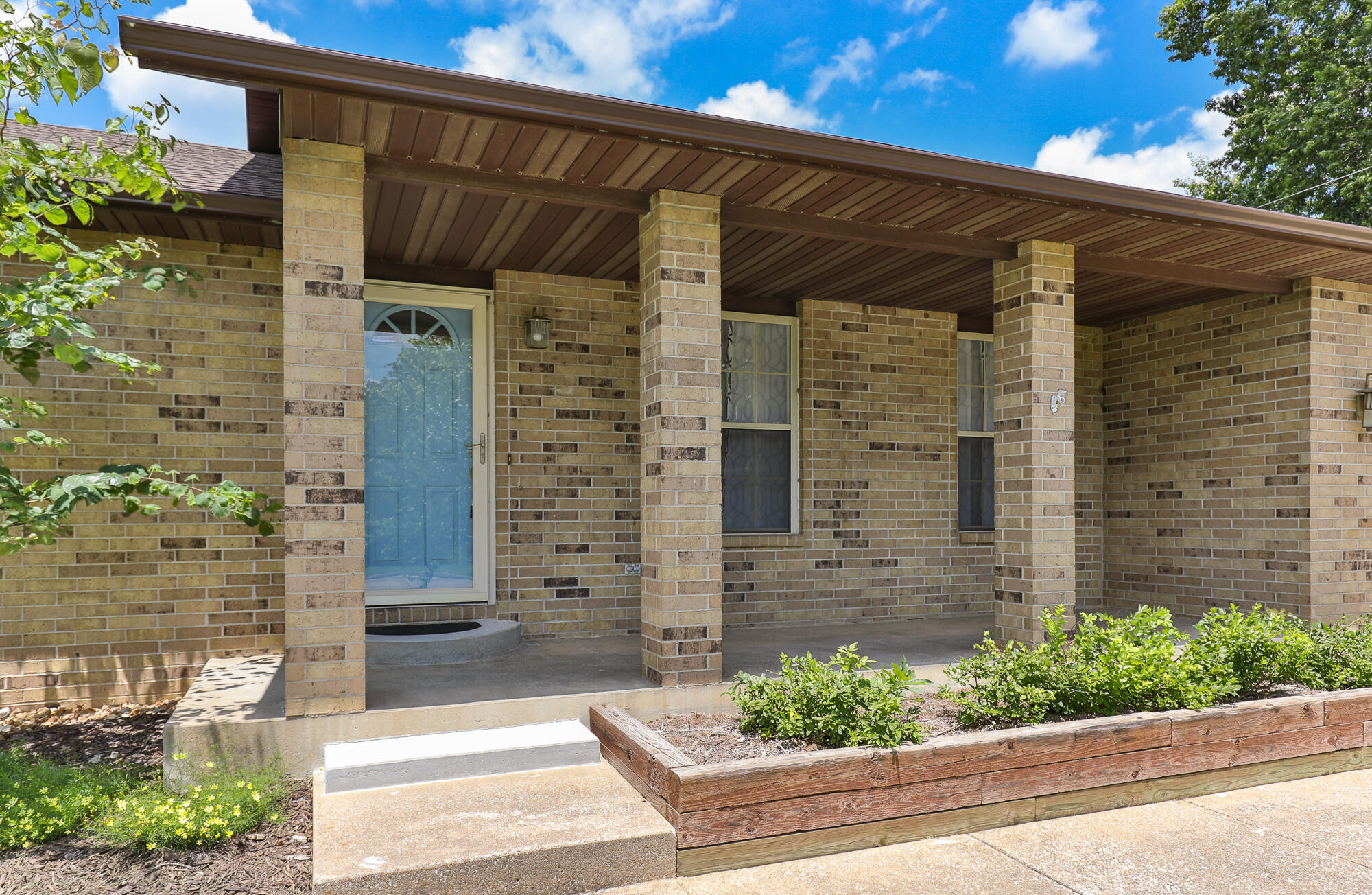 1341 West Pine Street Property Photo 4