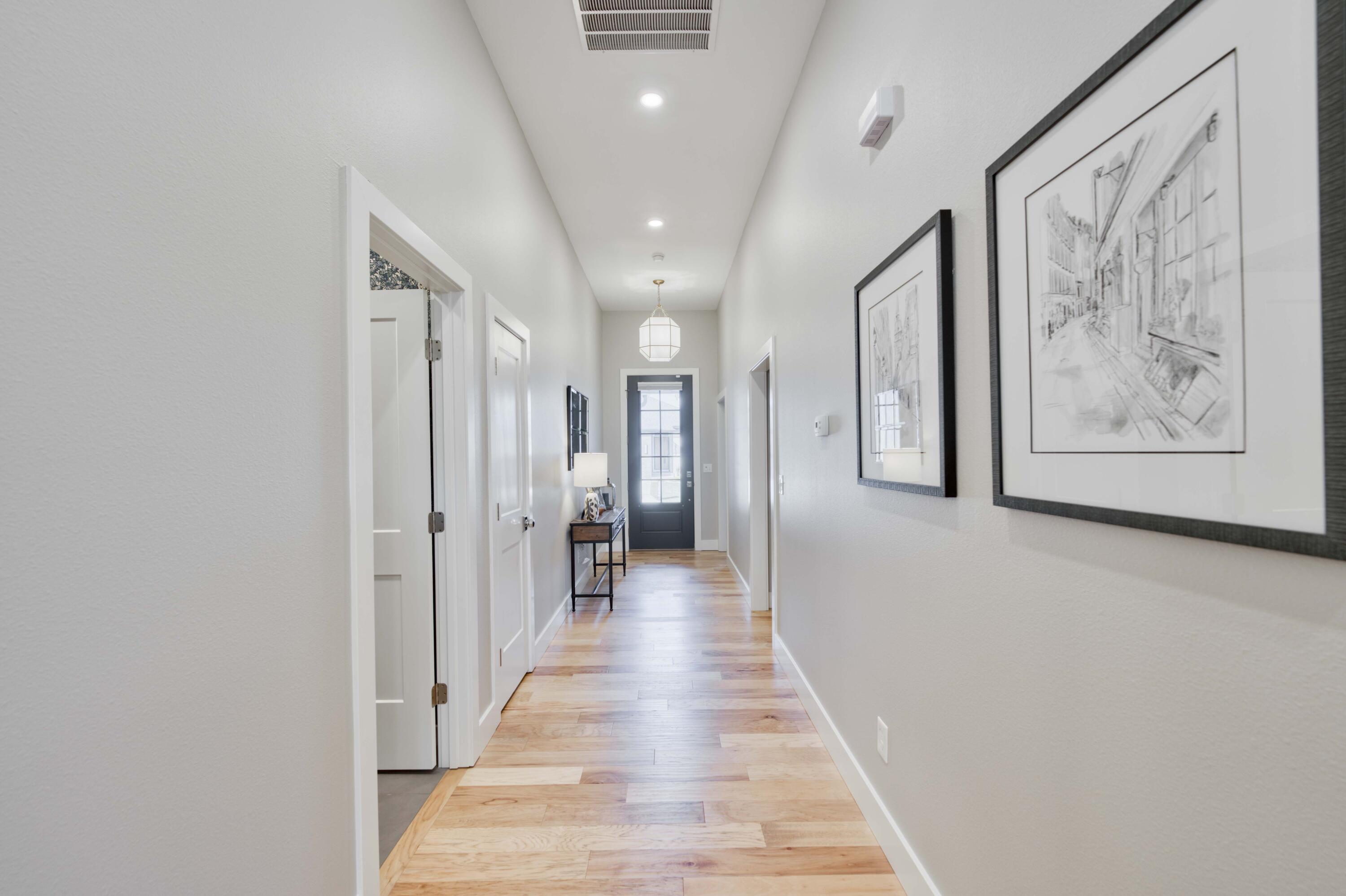 3722 East Woodhue Street Property Photo 6