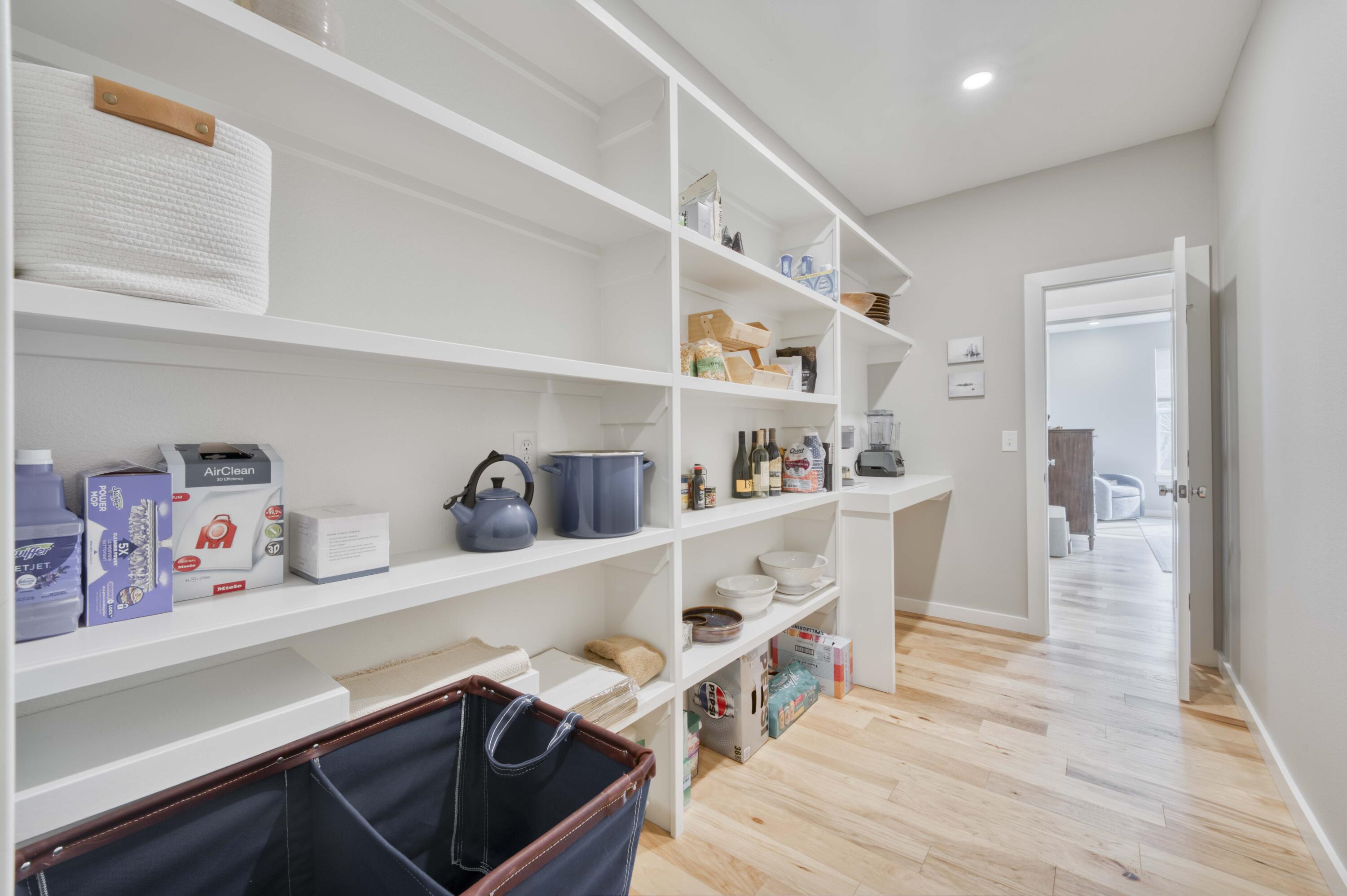 3722 East Woodhue Street Property Photo 31