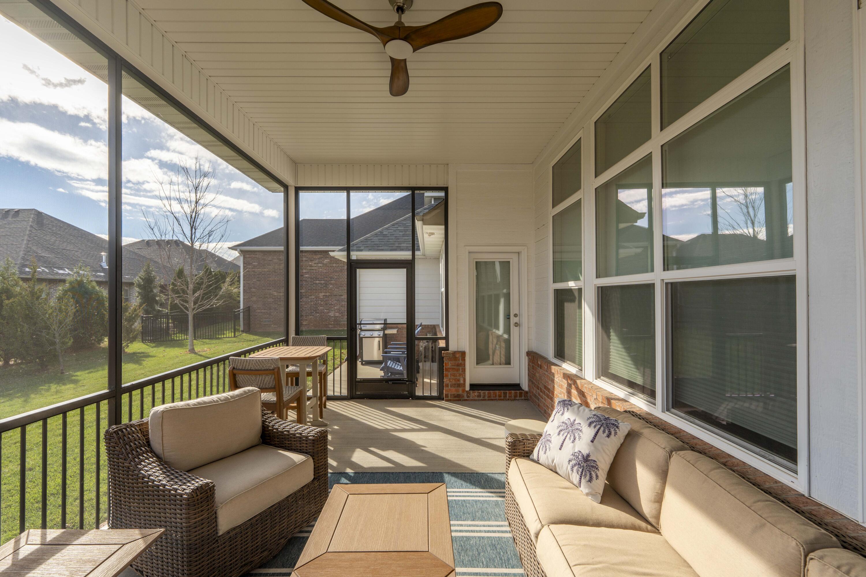 3722 East Woodhue Street Property Photo 41