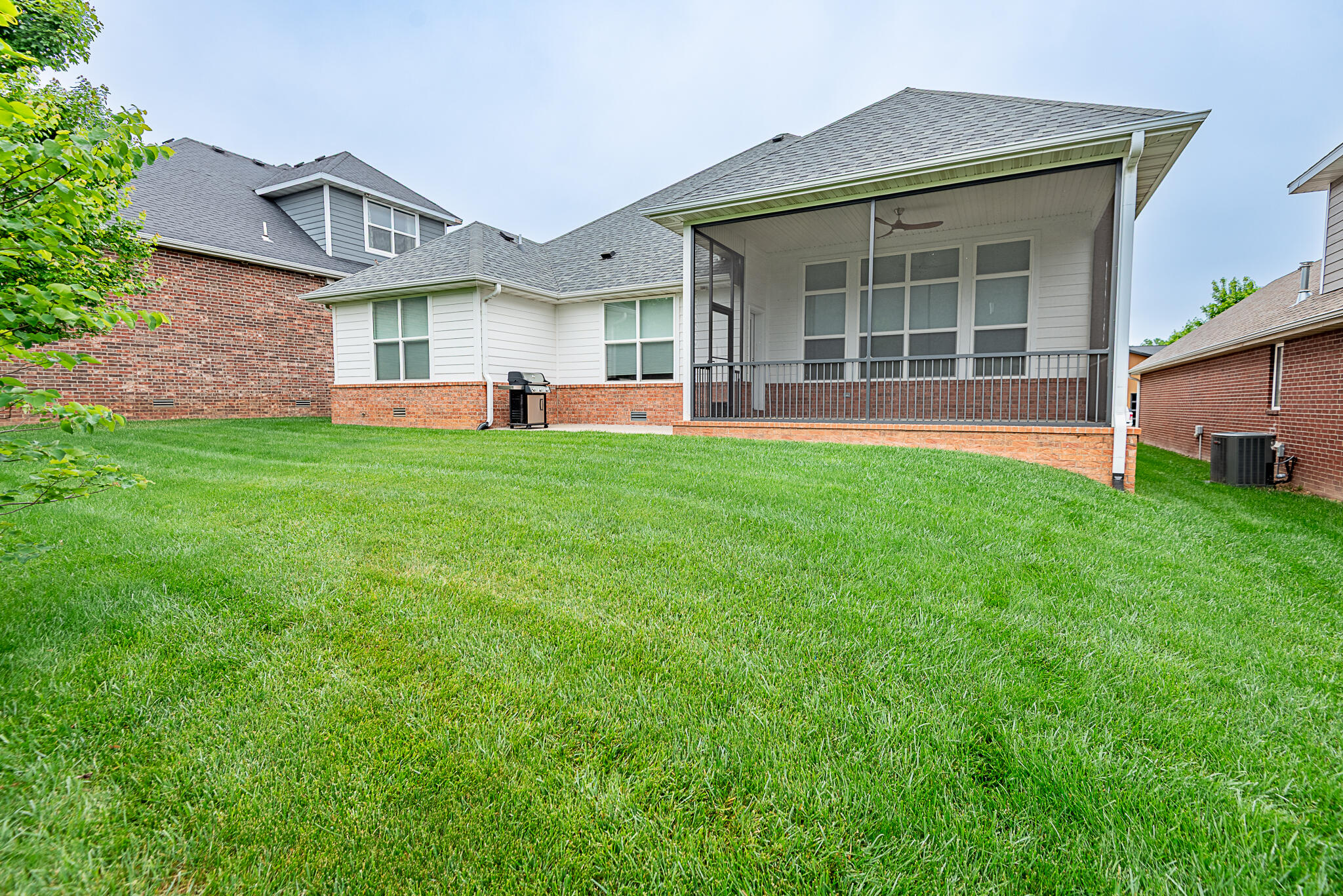 3722 East Woodhue Street Property Photo 42