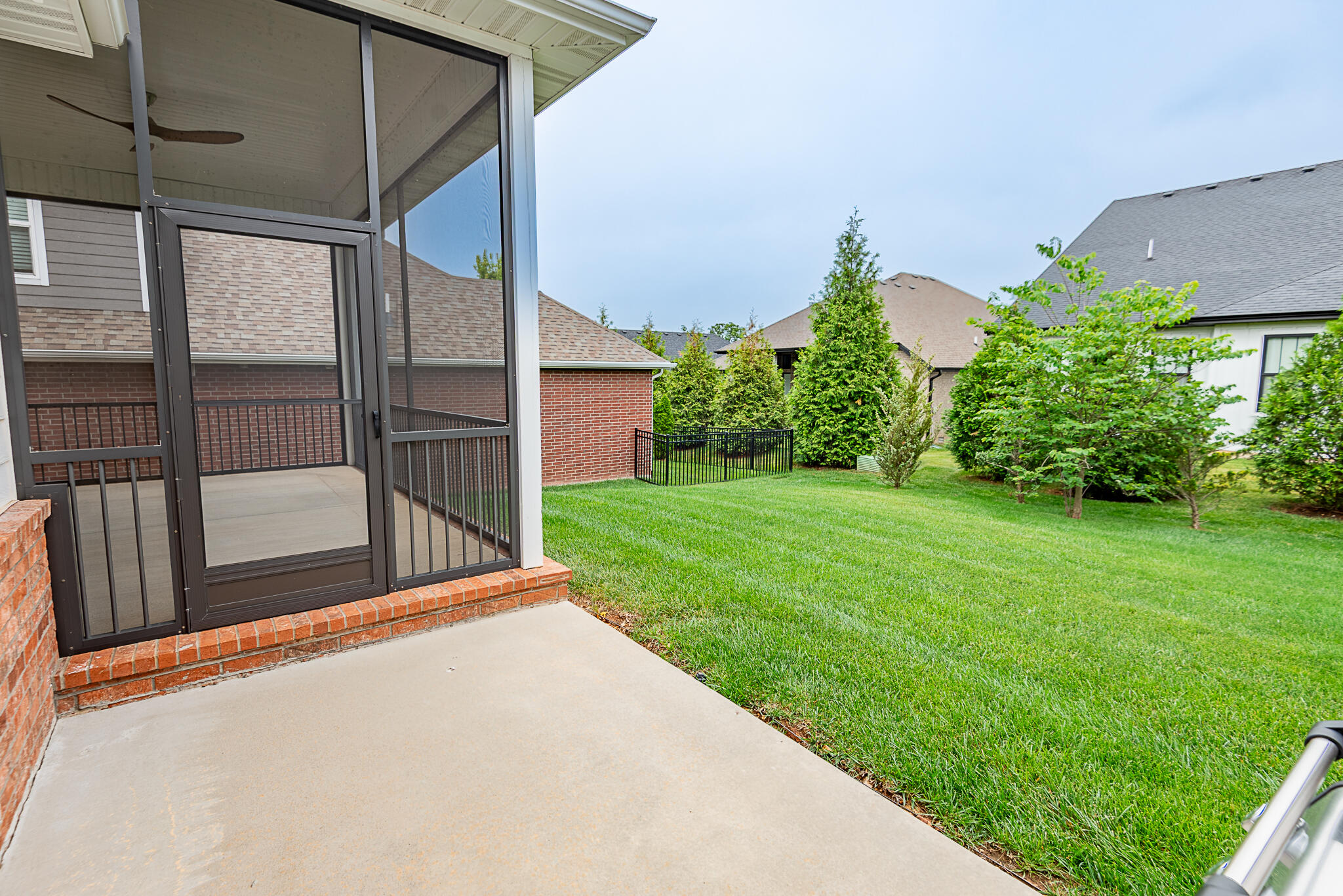 3722 East Woodhue Street Property Photo 45