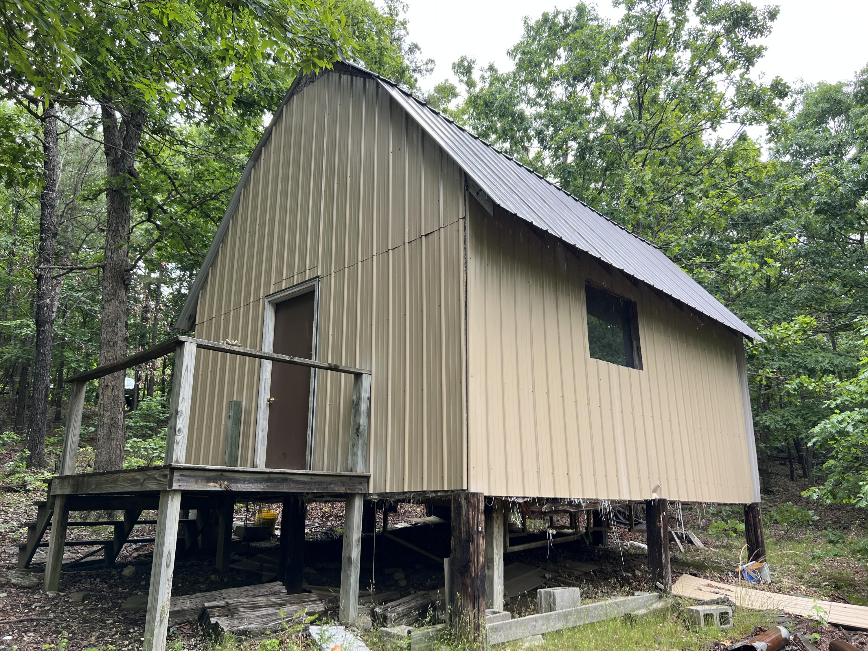15768 Sargent Road Property Photo 7