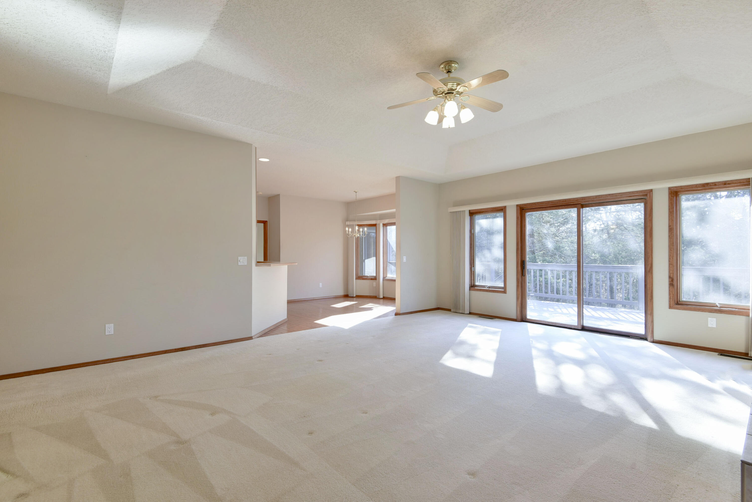 1304 Stoneycreek Lane Property Photo 6
