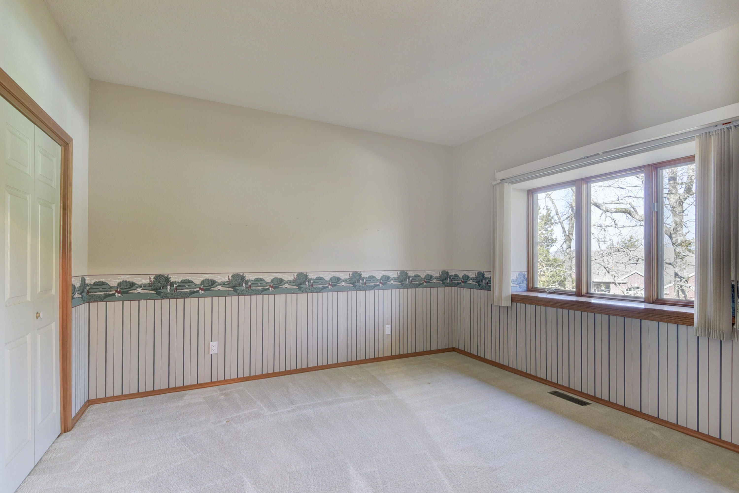 1304 Stoneycreek Lane Property Photo 7