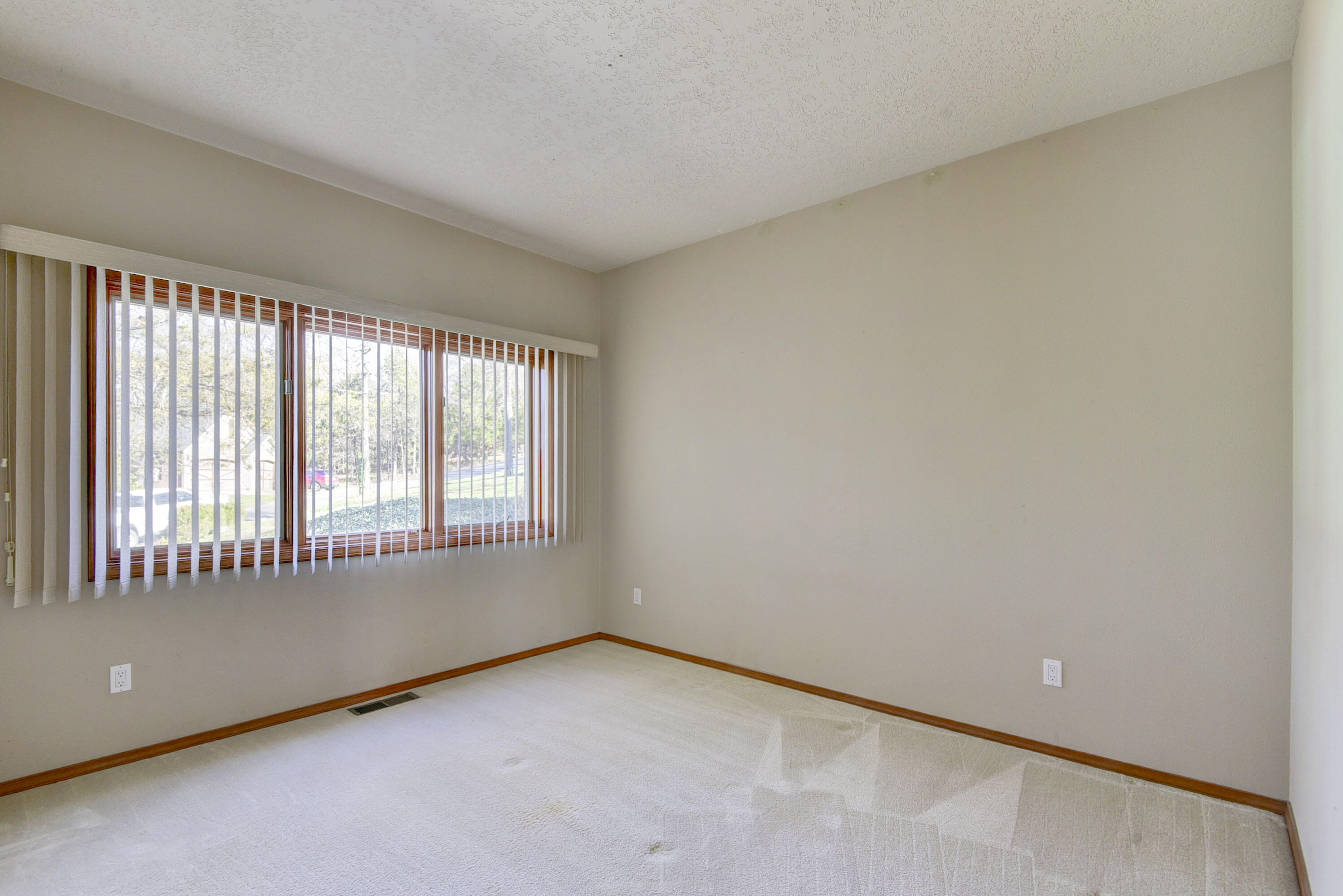 1304 Stoneycreek Lane Property Photo 9