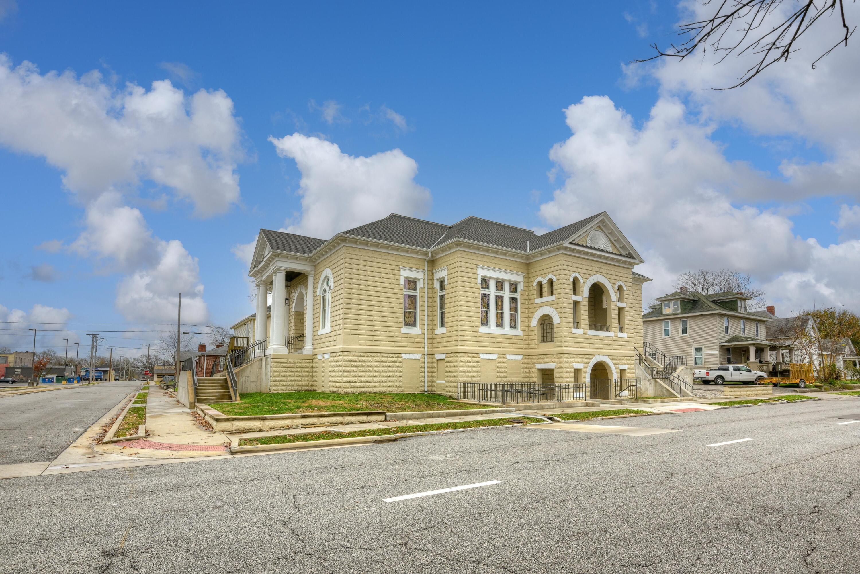1601 South Wall Avenue Property Photo 4