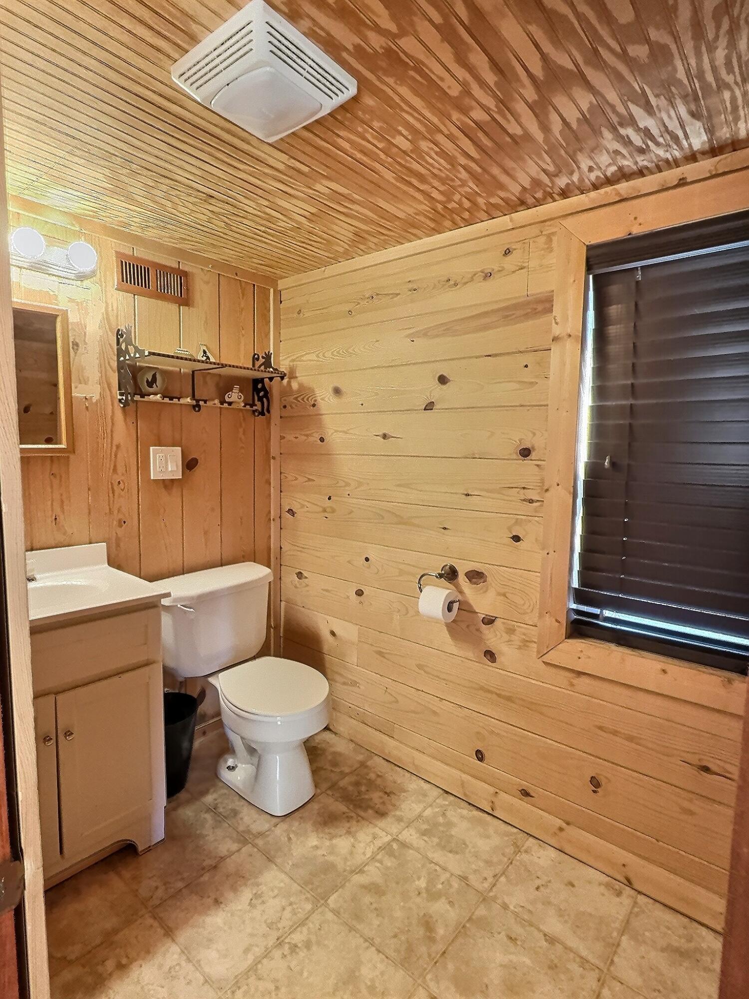 1814 Riverview Drive Property Photo 16