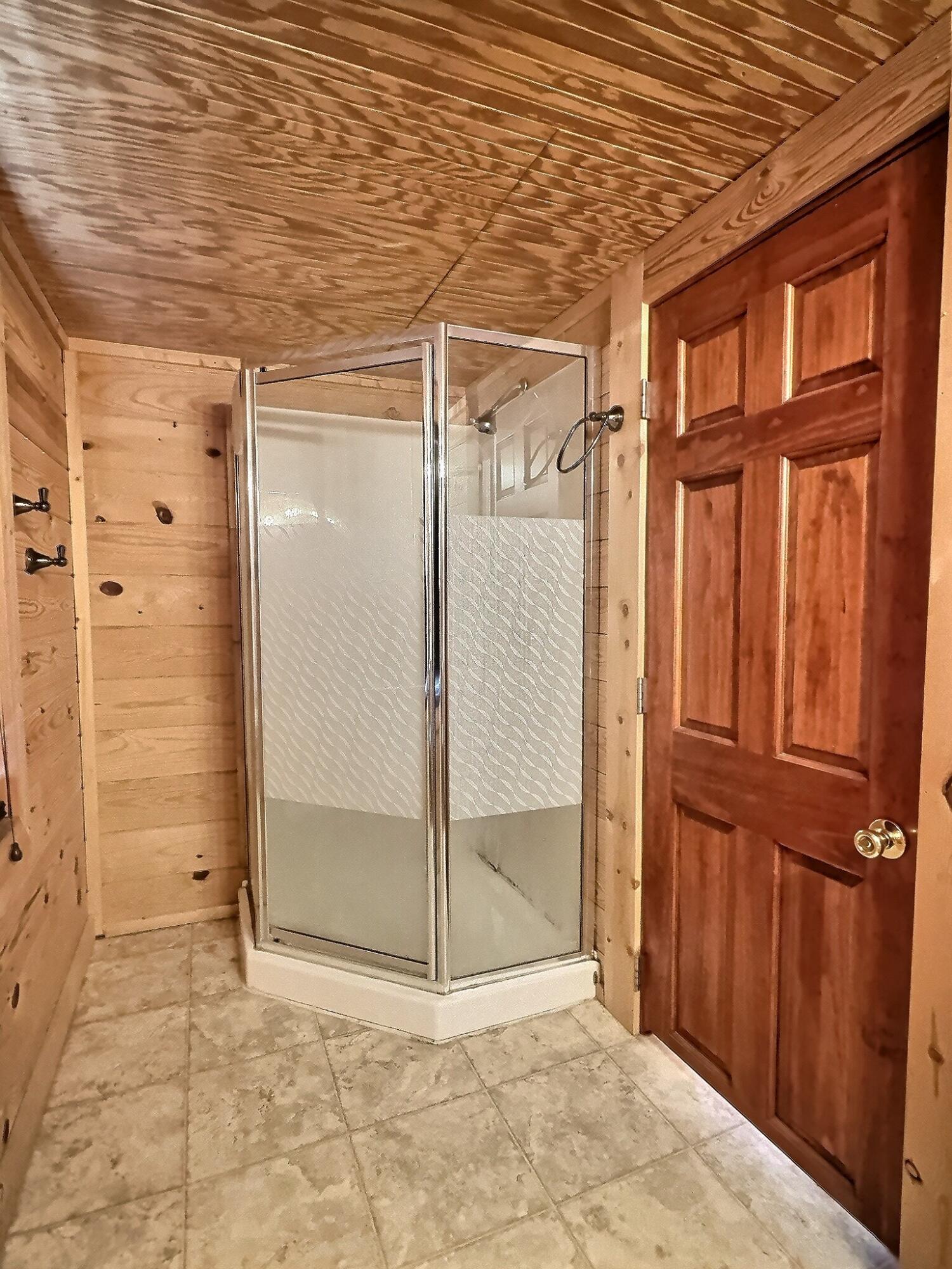 1814 Riverview Drive Property Photo 17