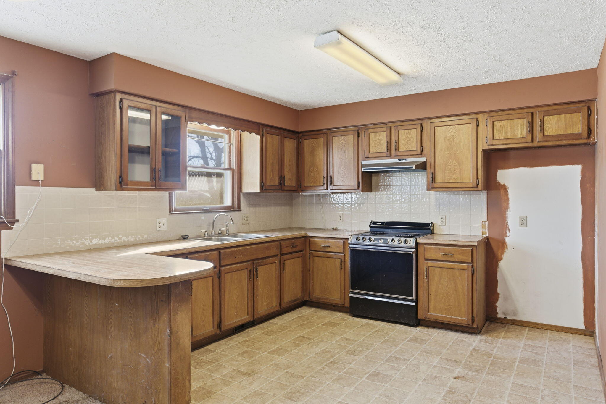 204 South Cottonwood Avenue Property Photo 6