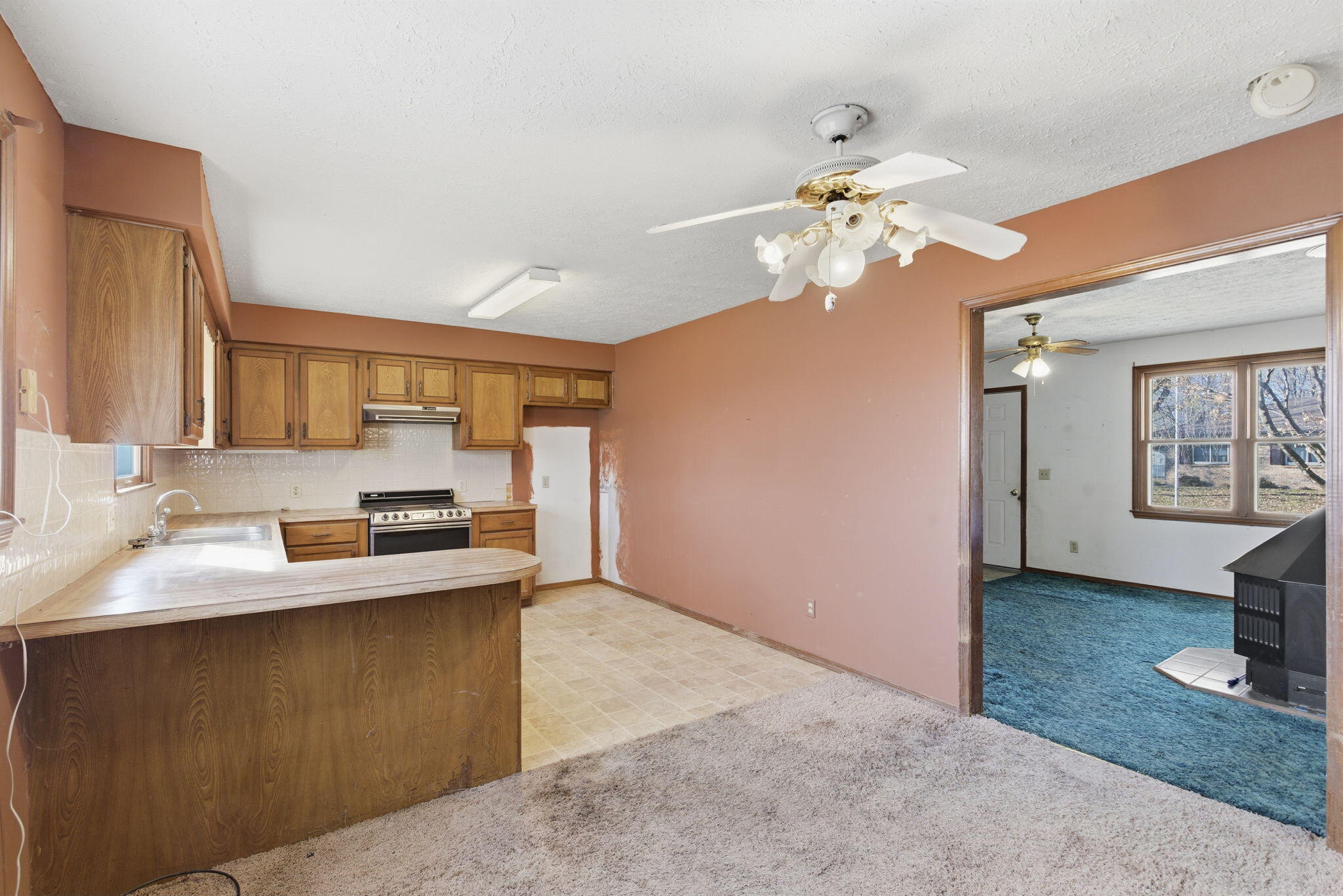 204 South Cottonwood Avenue Property Photo 7