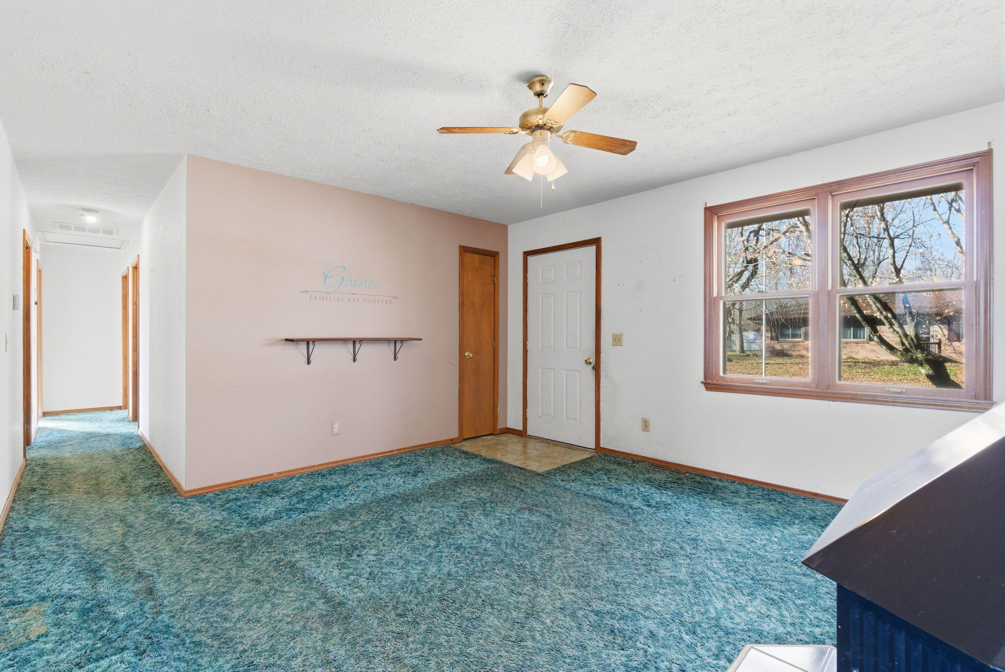 204 South Cottonwood Avenue Property Photo 8