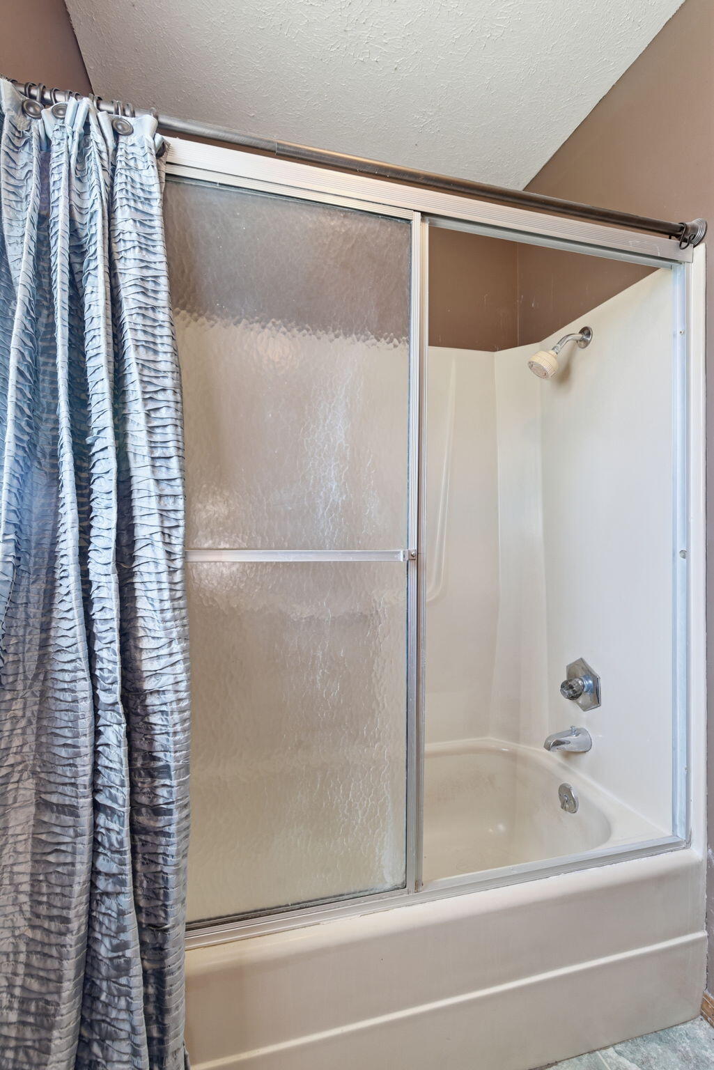 204 South Cottonwood Avenue Property Photo 11
